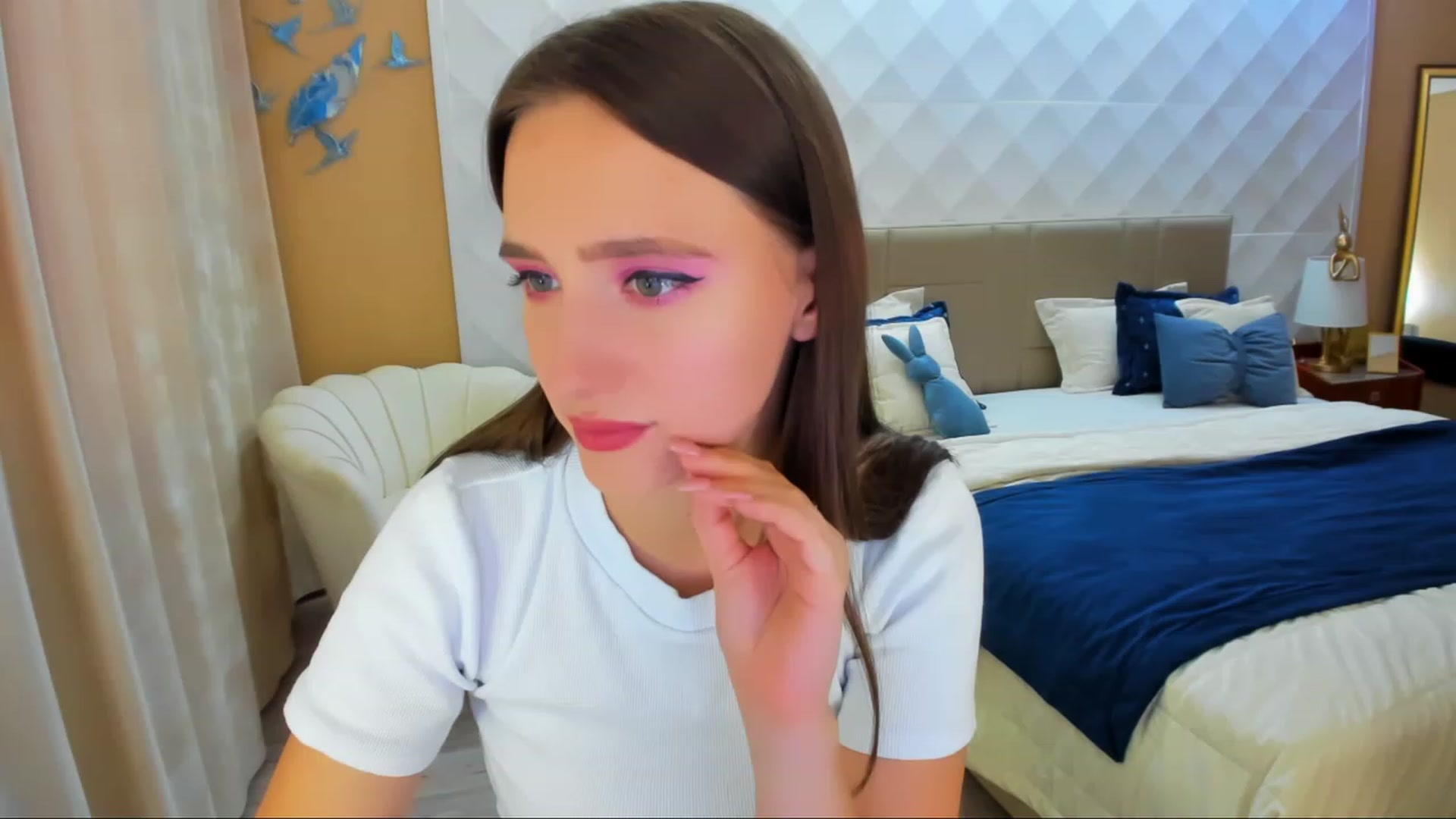 Gallery image thumbnail from WittyBunnyy's myfreecams stream on, 11/16/2023, 09:46 image 17 of 20