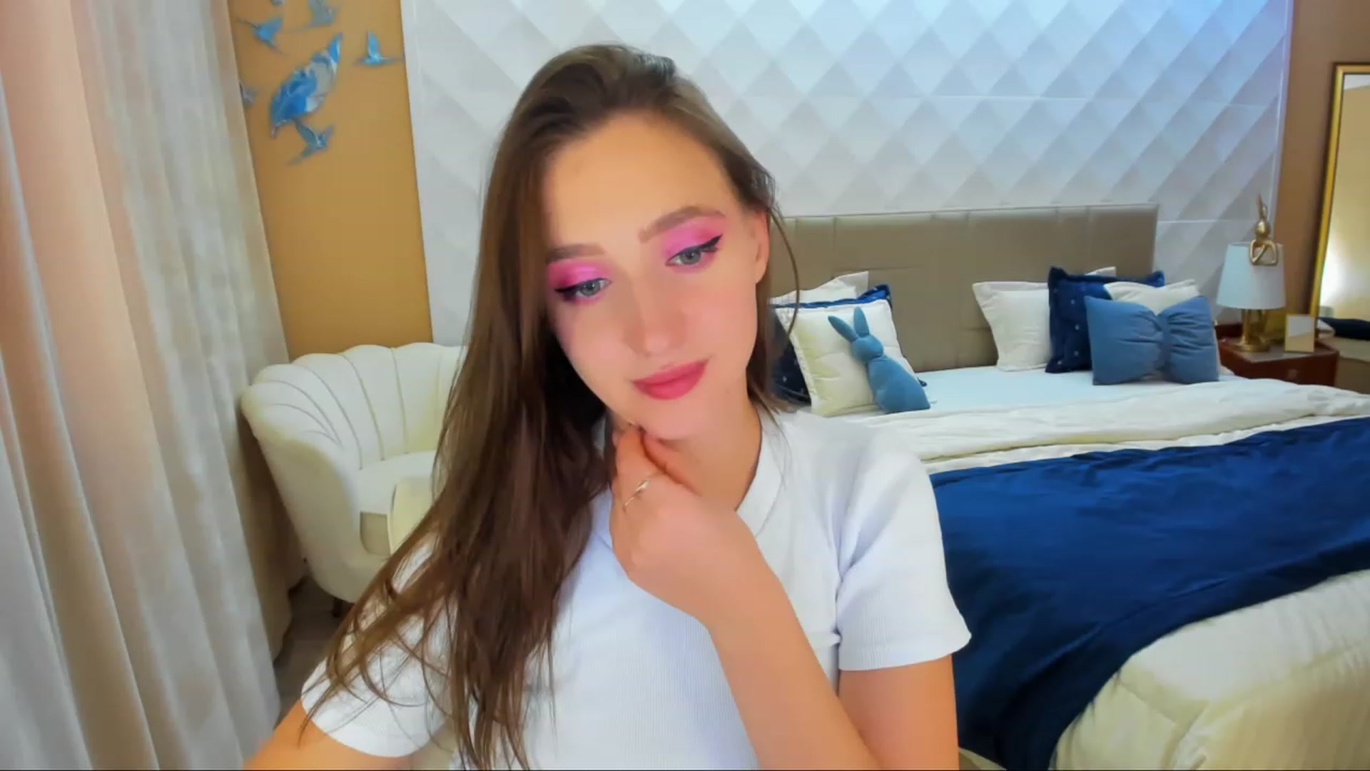Gallery image thumbnail from WittyBunnyy's myfreecams stream on, 11/16/2023, 11:01 image 10 of 20