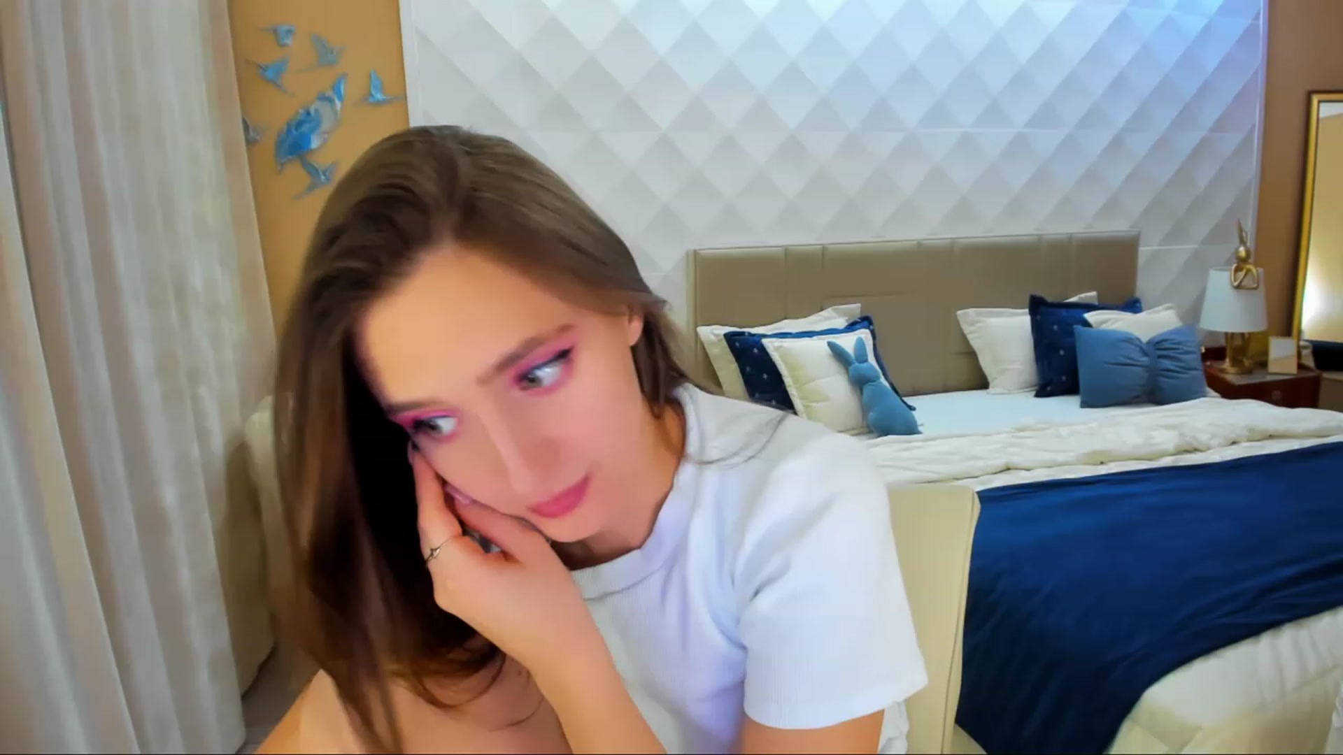 Gallery image thumbnail from WittyBunnyy's myfreecams stream on, 11/16/2023, 12:33 image 17 of 20