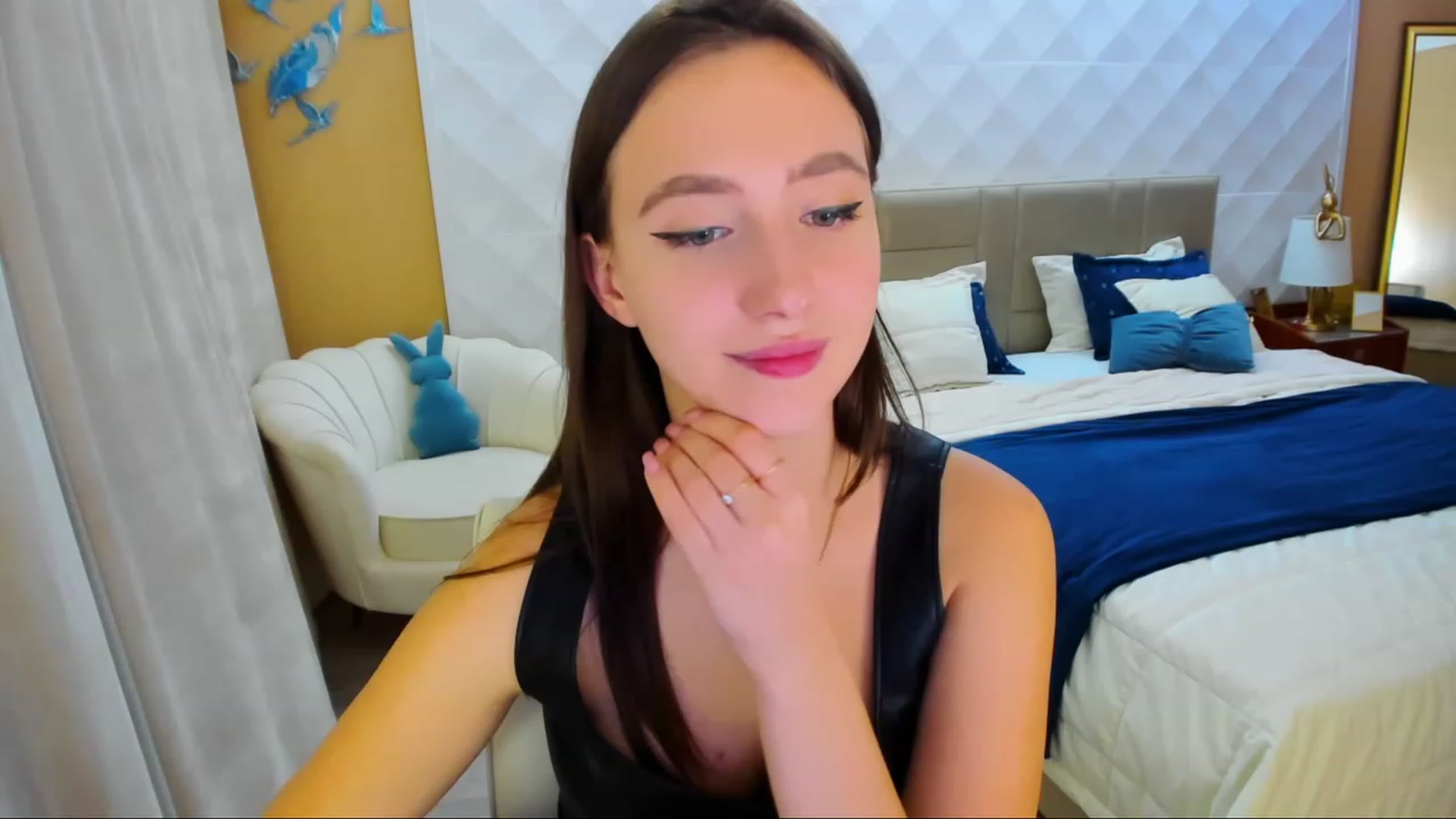 Gallery image thumbnail from WittyBunnyy's myfreecams stream on, 11/18/2023, 13:51 image 8 of 20