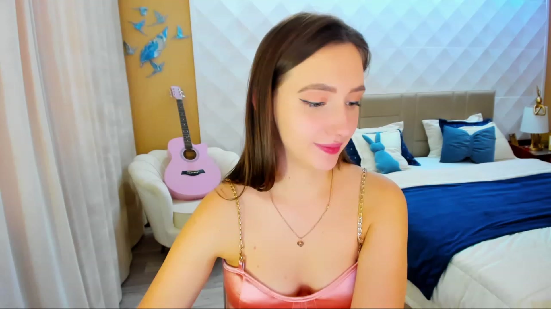 Gallery image thumbnail from WittyBunnyy's myfreecams stream on, 11/19/2023, 11:47 image 14 of 20