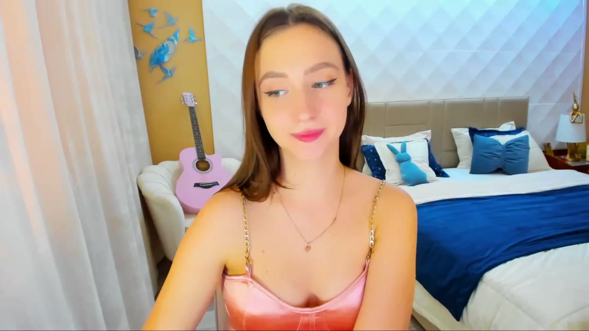 Gallery image thumbnail from WittyBunnyy's myfreecams stream on, 11/19/2023, 11:47 image 1 of 20