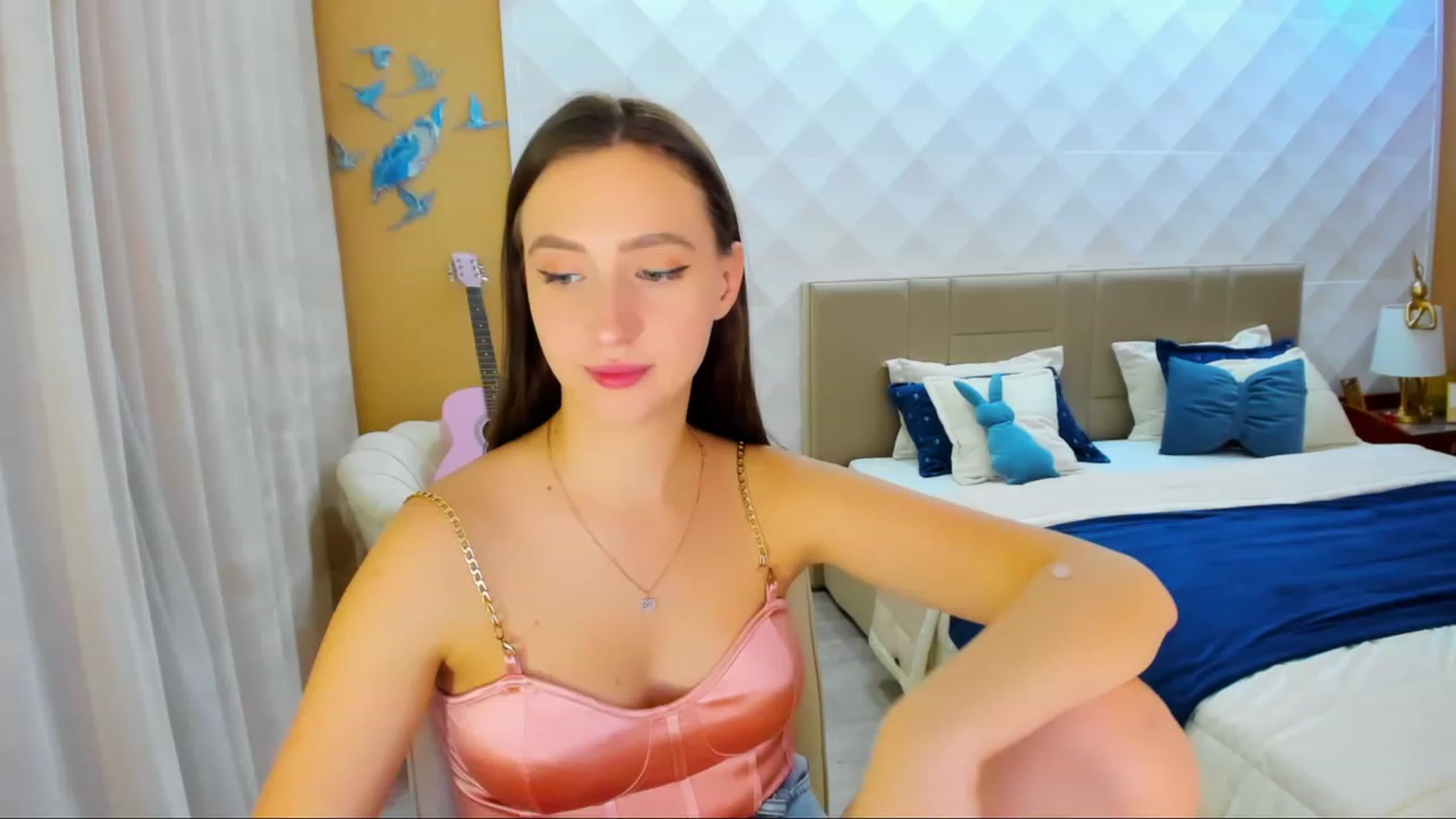 Gallery image thumbnail from WittyBunnyy's myfreecams stream on, 11/19/2023, 13:20 image 1 of 20