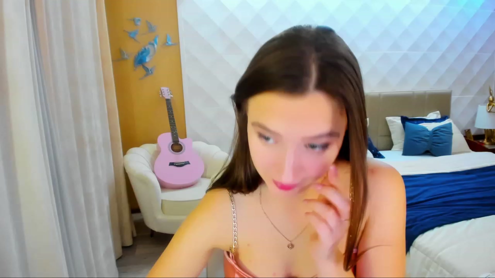 Gallery image thumbnail from WittyBunnyy's myfreecams stream on, 11/19/2023, 15:46 image 16 of 20