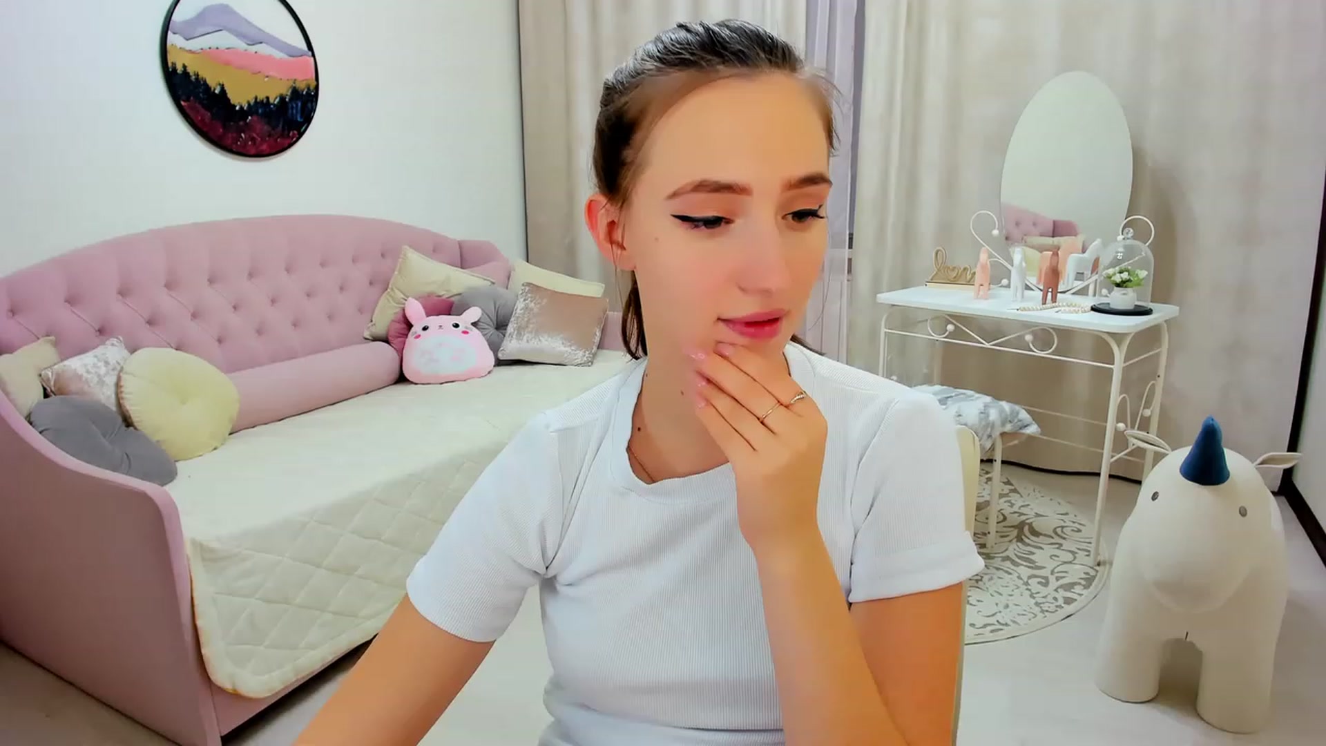 Gallery image thumbnail from WittyBunnyy's myfreecams stream on, 11/22/2023, 12:15 image 2 of 20