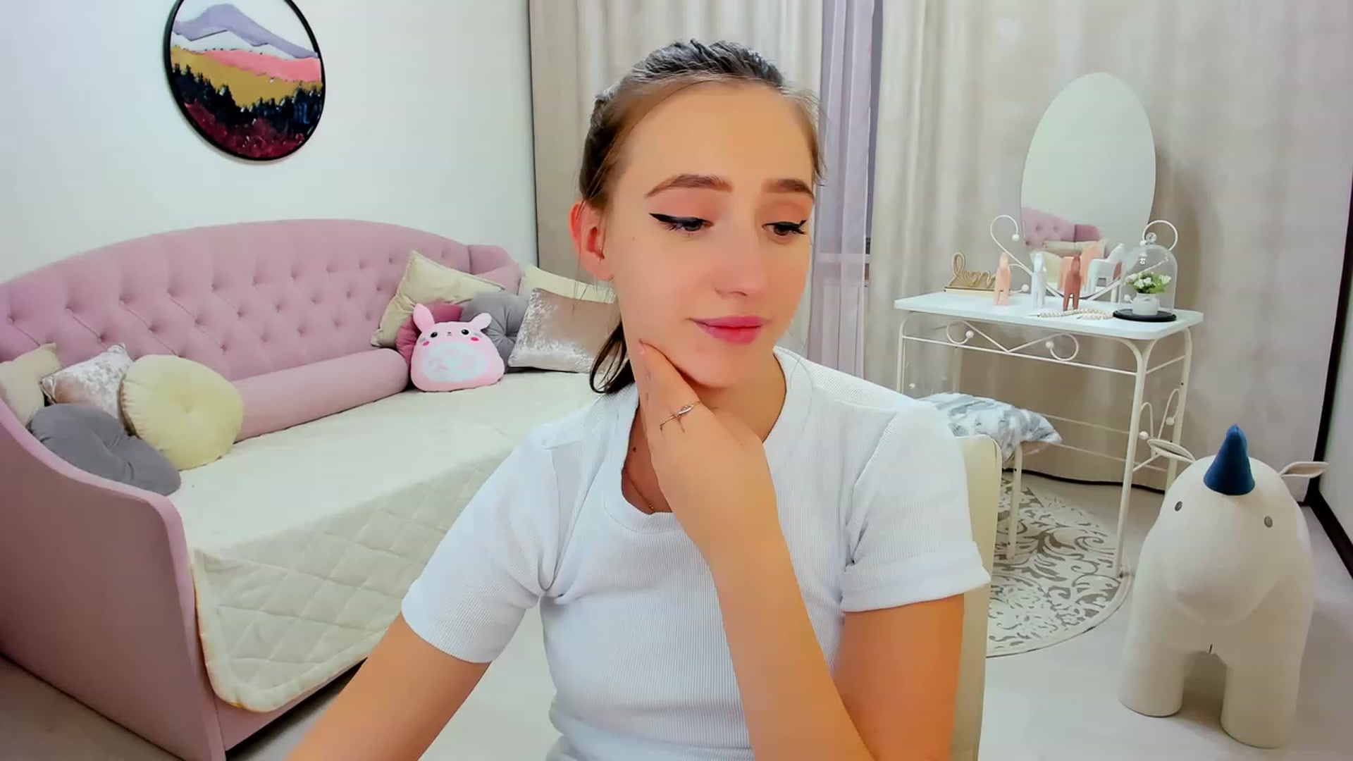 Gallery image thumbnail from WittyBunnyy's myfreecams stream on, 11/22/2023, 12:15 image 6 of 20