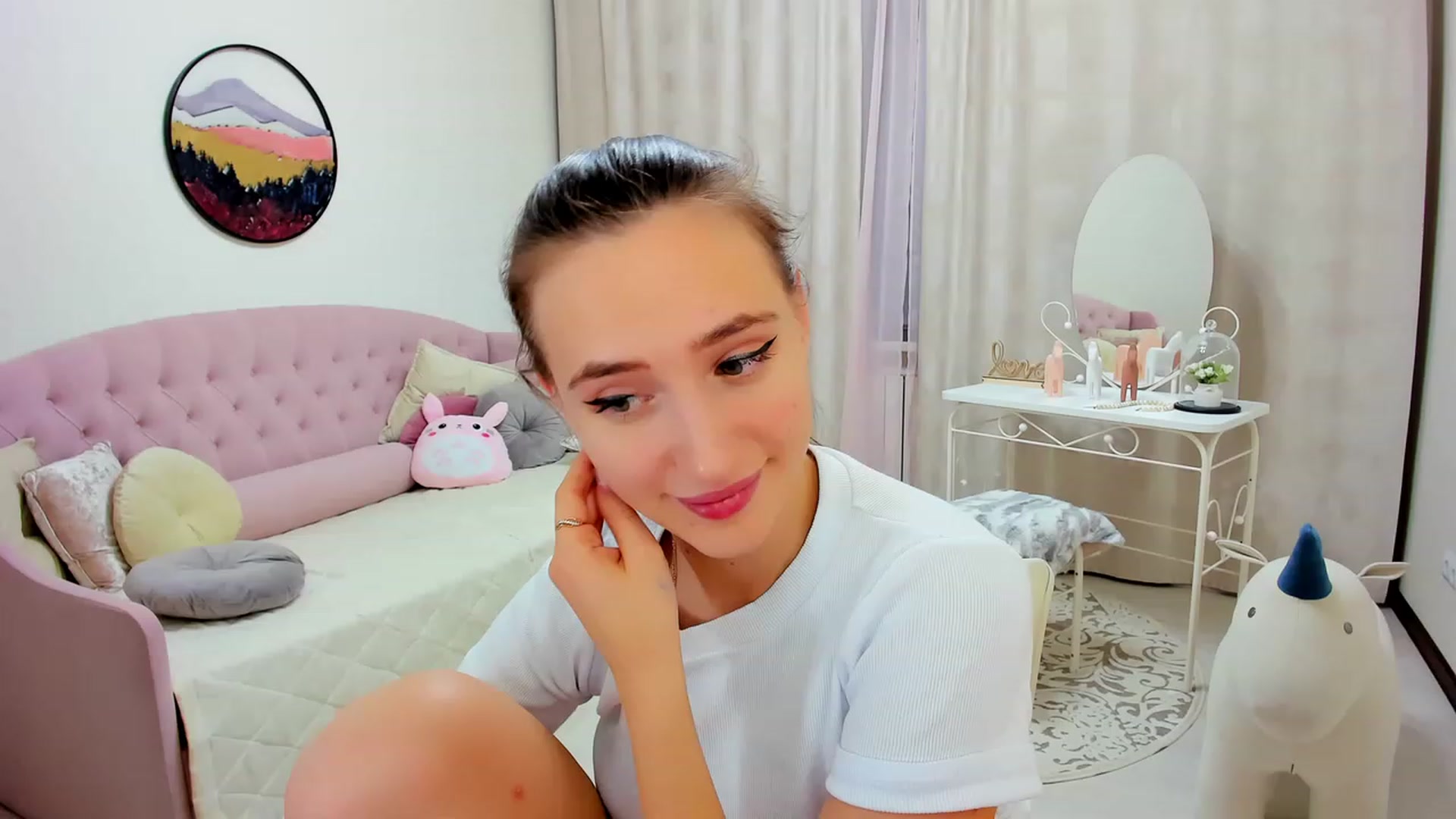 Gallery image thumbnail from WittyBunnyy's myfreecams stream on, 11/22/2023, 15:31 image 18 of 20