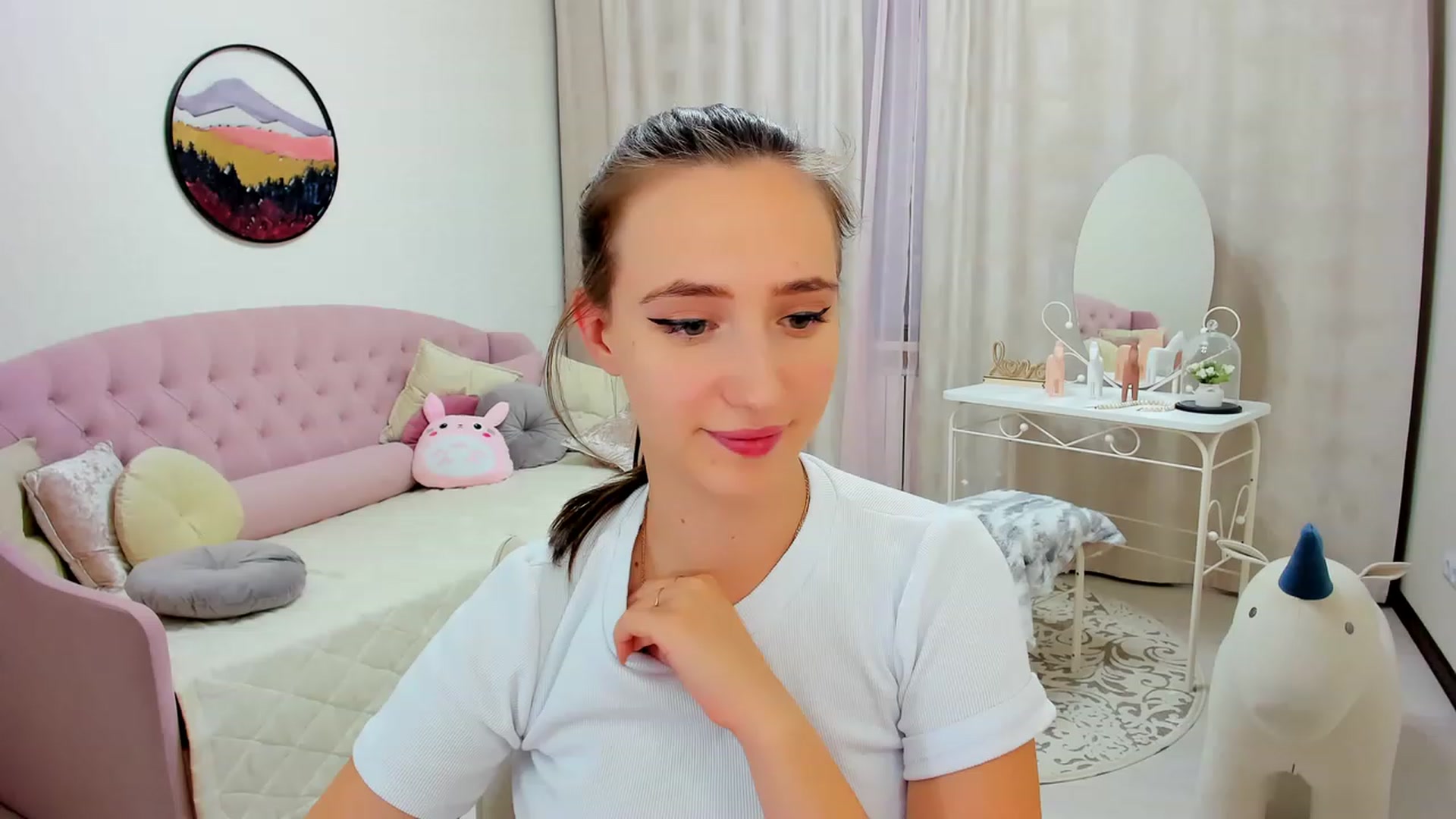 Gallery image thumbnail from WittyBunnyy's myfreecams stream on, 11/22/2023, 15:31 image 20 of 20