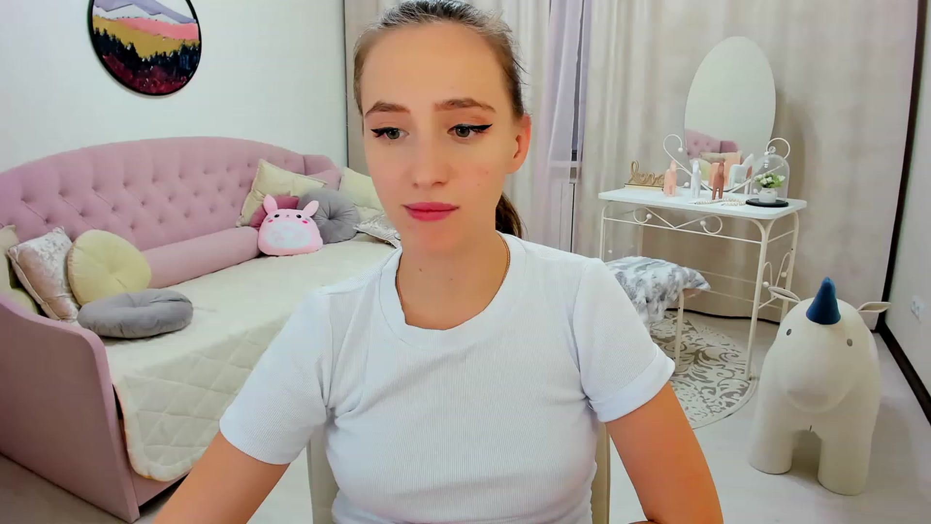 Gallery image thumbnail from WittyBunnyy's myfreecams stream on, 11/22/2023, 15:31 image 5 of 20