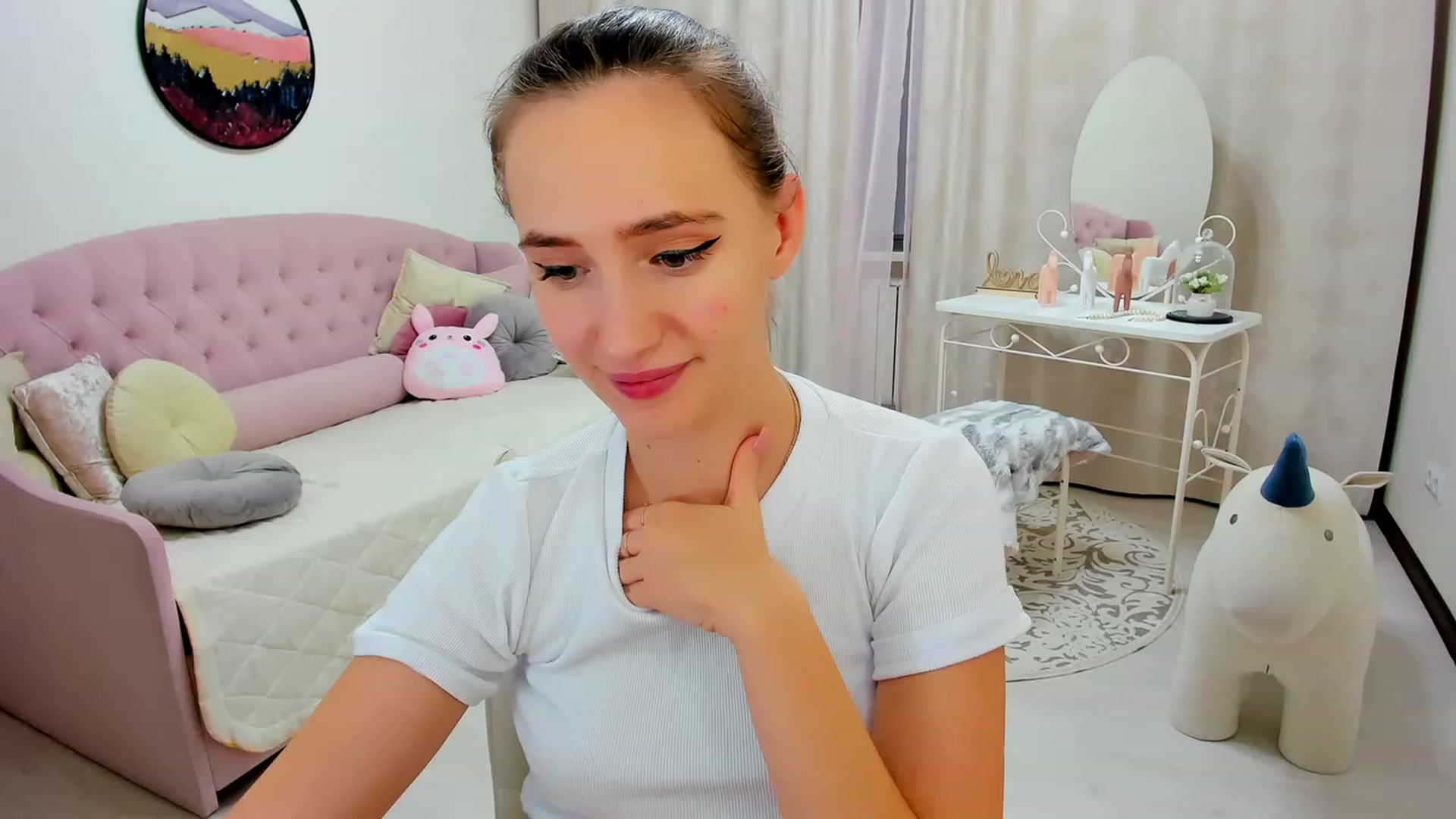 Gallery image thumbnail from WittyBunnyy's myfreecams stream on, 11/22/2023, 15:31 image 8 of 20