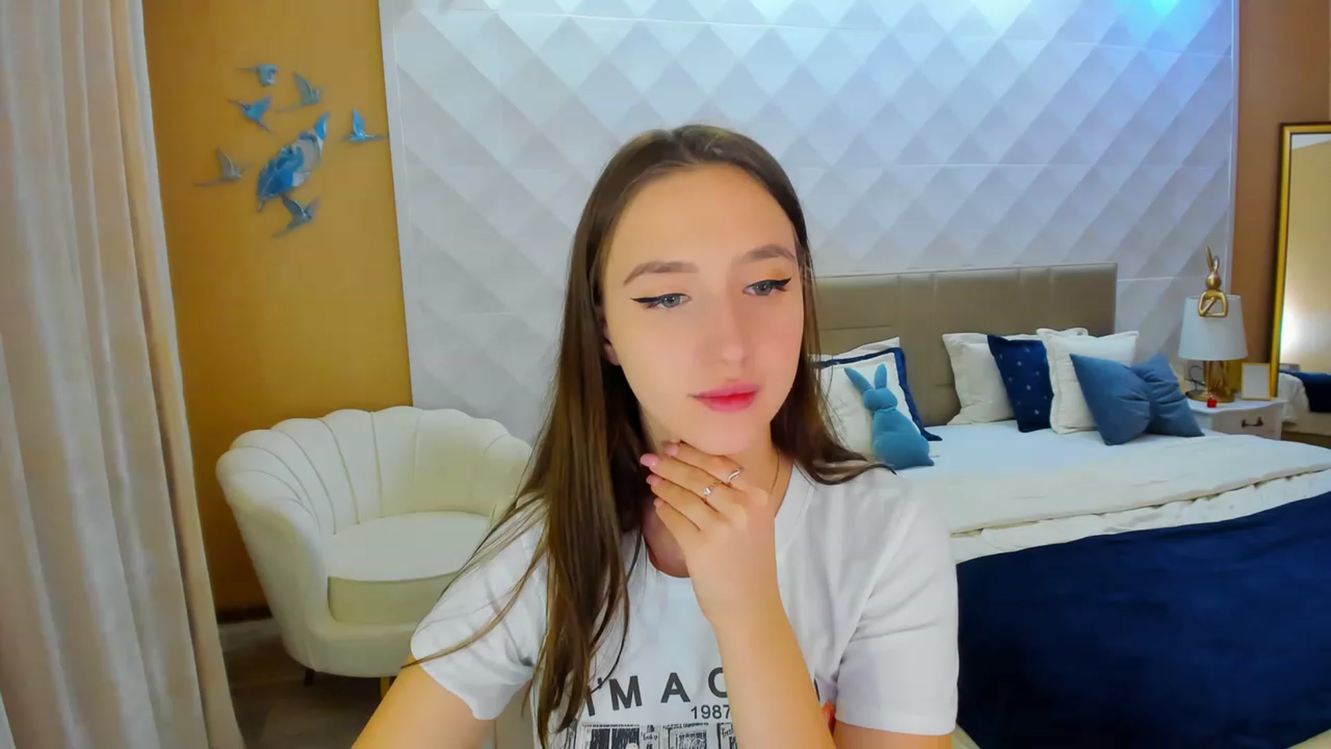 Gallery image thumbnail from WittyBunnyy's myfreecams stream on, 12/03/2023, 12:21 image 6 of 20