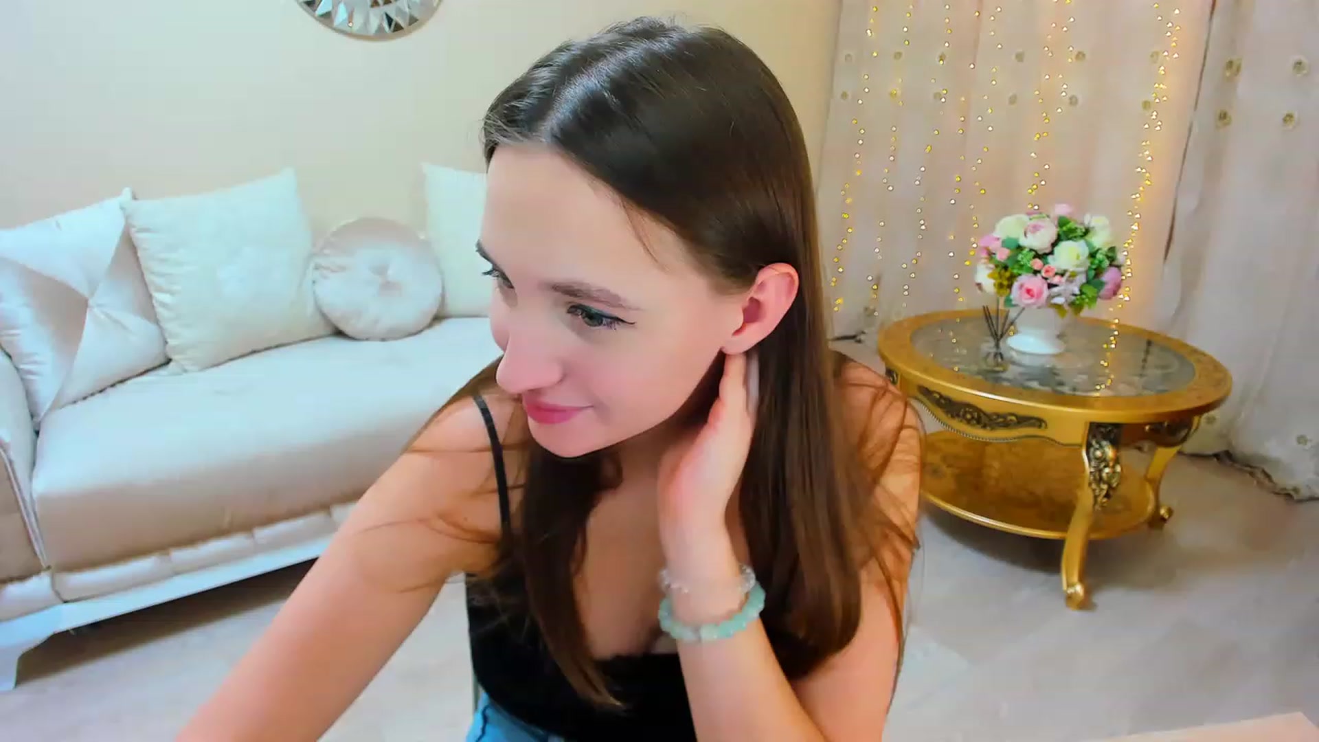 Gallery image thumbnail from WittyBunnyy's myfreecams stream on, 03/17/2024, 13:15 image 3 of 20