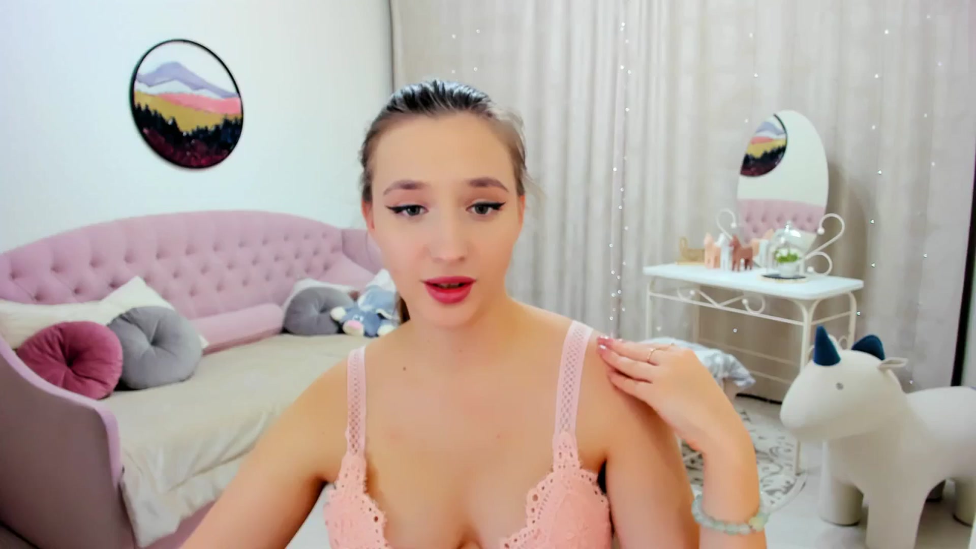 Gallery image thumbnail from WittyBunnyy's myfreecams stream on, 03/20/2024, 09:40 image 18 of 20