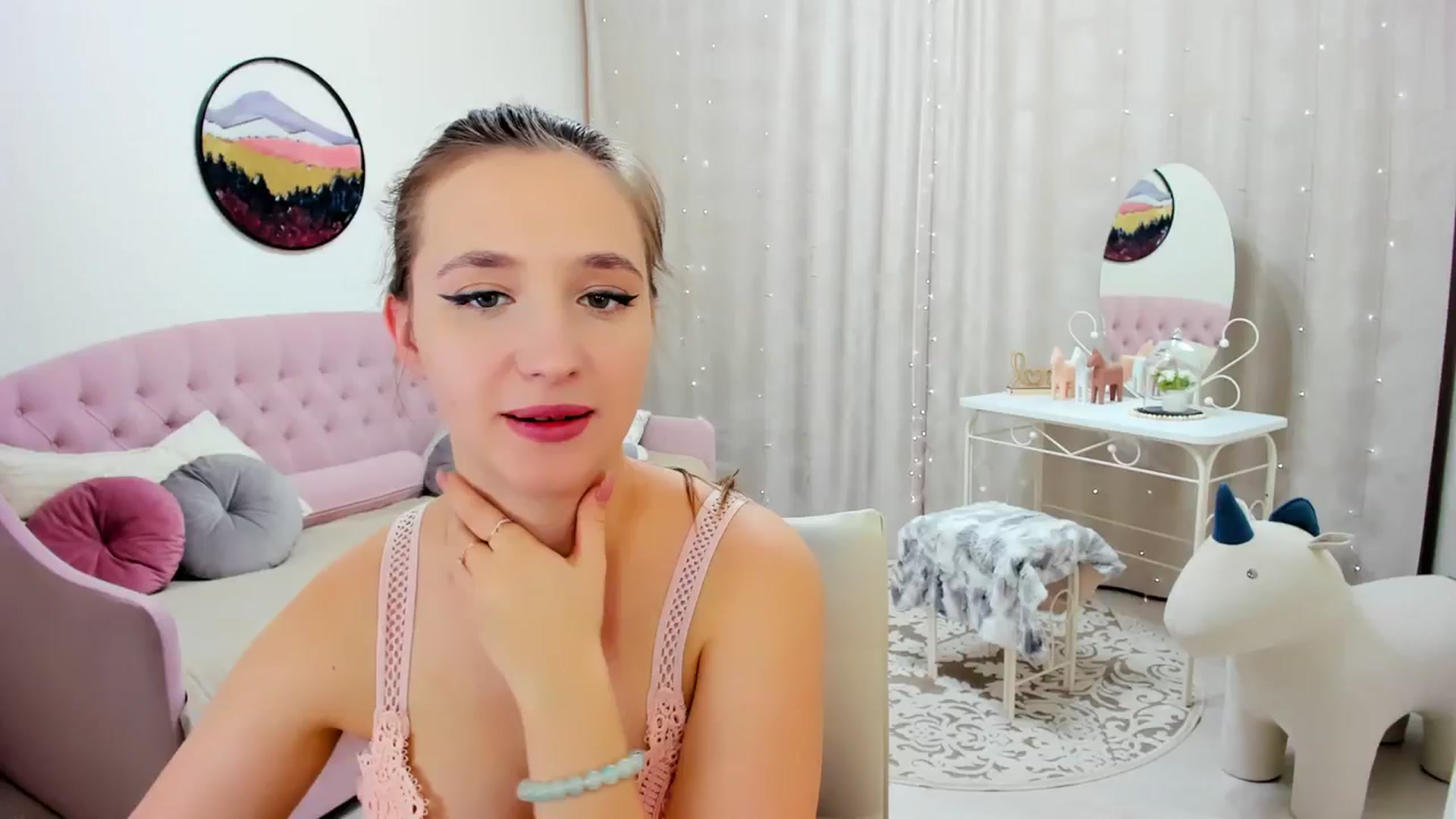 Gallery image thumbnail from WittyBunnyy's myfreecams stream on, 03/20/2024, 10:16 image 20 of 20