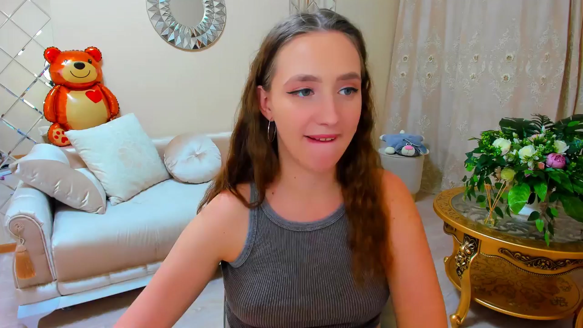 Gallery image thumbnail from WittyBunnyy's myfreecams stream on, 04/13/2024, 15:15 image 10 of 20