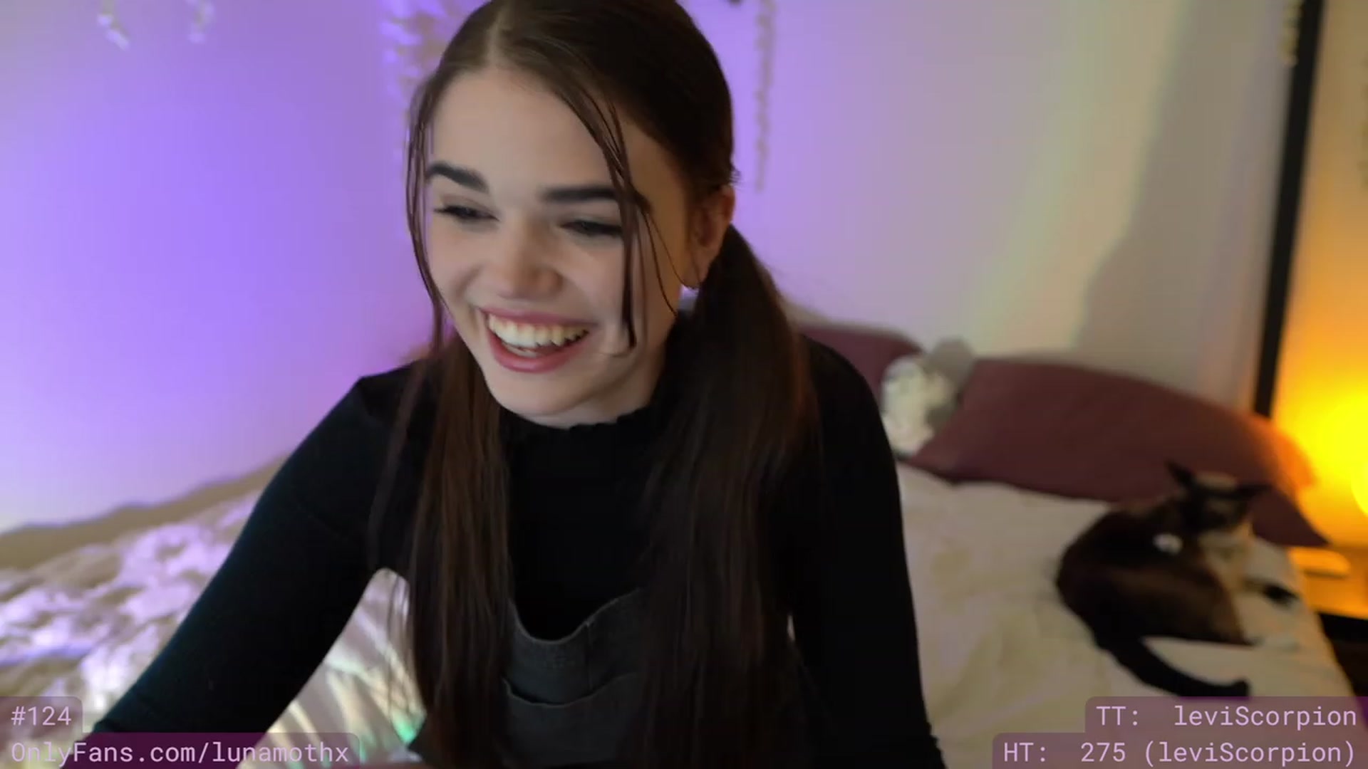 Gallery image thumbnail from Wizard's myfreecams stream on, 11/15/2022, 08:31 image 9 of 20