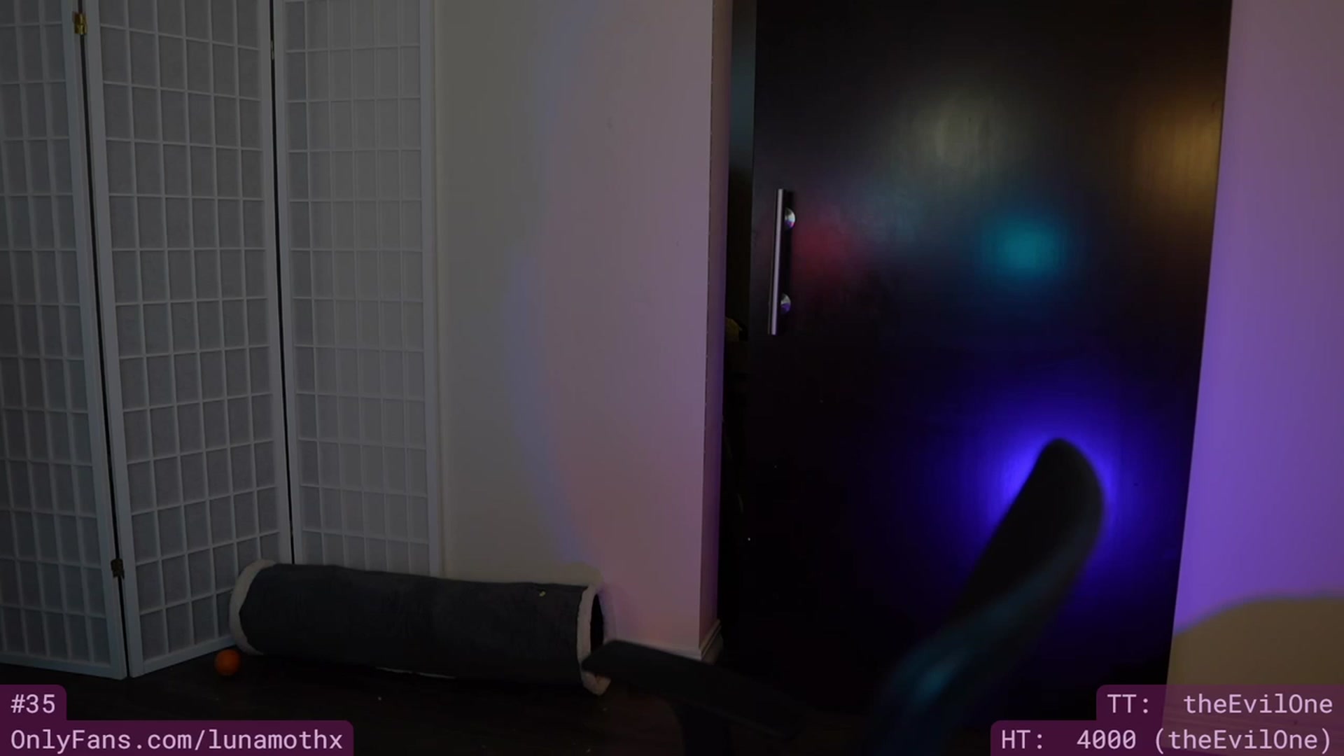 Gallery image thumbnail from Wizard's myfreecams stream on, 01/09/2023, 11:32 image 13 of 20