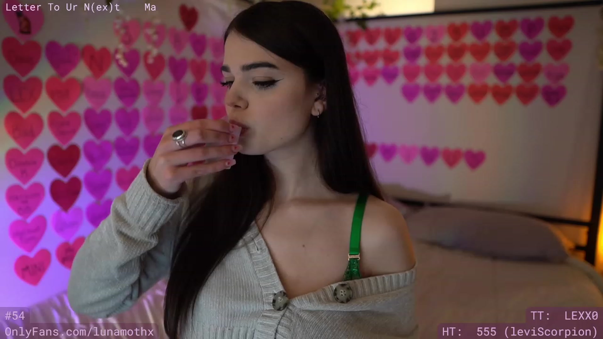 Gallery image thumbnail from Wizard's myfreecams stream on, 02/18/2023, 07:16 image 18 of 20
