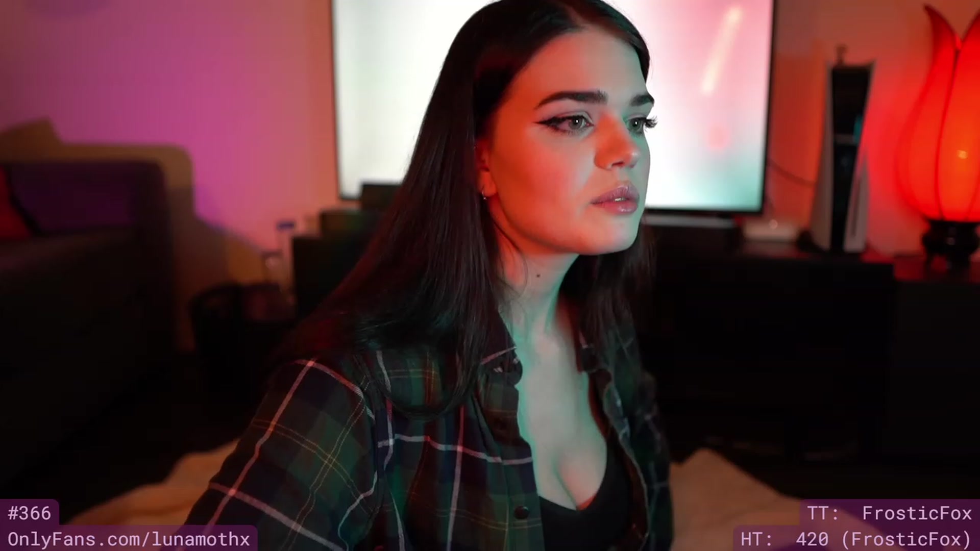 Gallery image thumbnail from Wizard's myfreecams stream on, 04/12/2023, 07:10 image 9 of 20