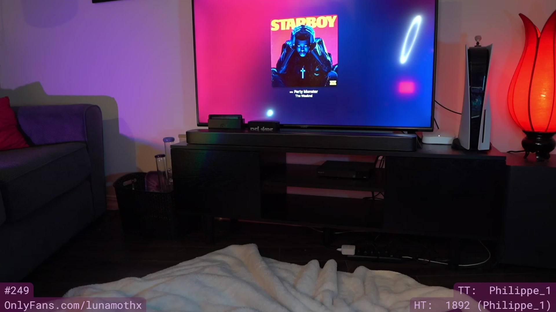 Gallery image thumbnail from Wizard's myfreecams stream on, 04/12/2023, 09:15 image 2 of 20