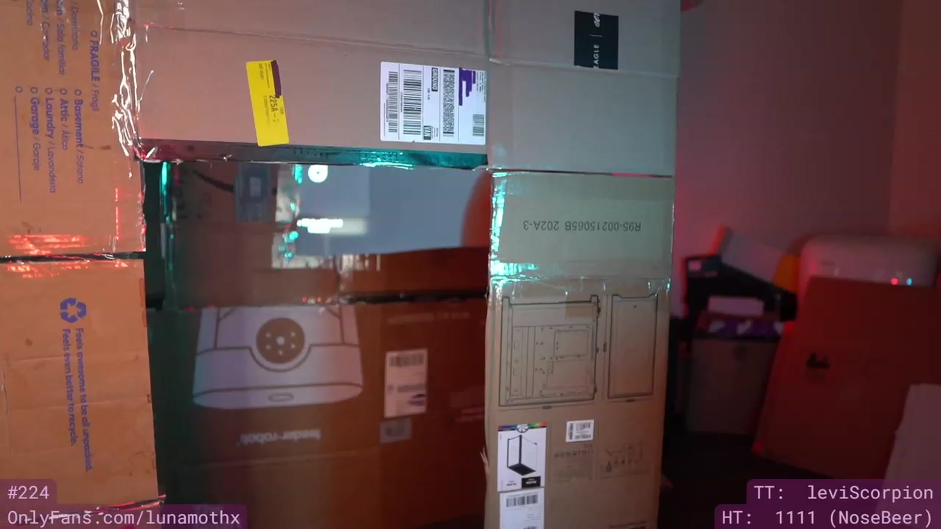 Gallery image thumbnail from Wizard's myfreecams stream on, 04/15/2023, 11:37 image 2 of 20