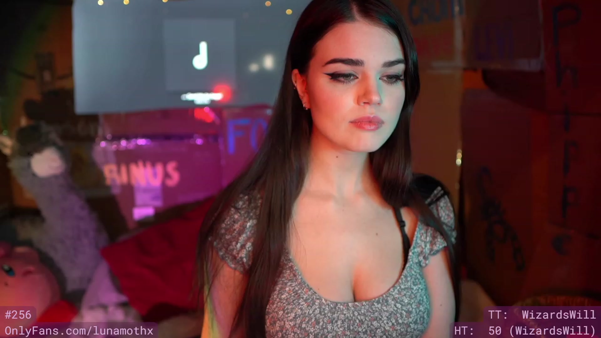 Gallery image thumbnail from Wizard's myfreecams stream on, 04/20/2023, 07:35 image 4 of 20