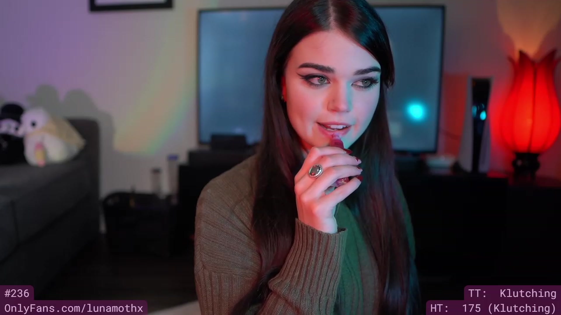 Gallery image thumbnail from Wizard's myfreecams stream on, 04/25/2023, 06:42 image 12 of 20
