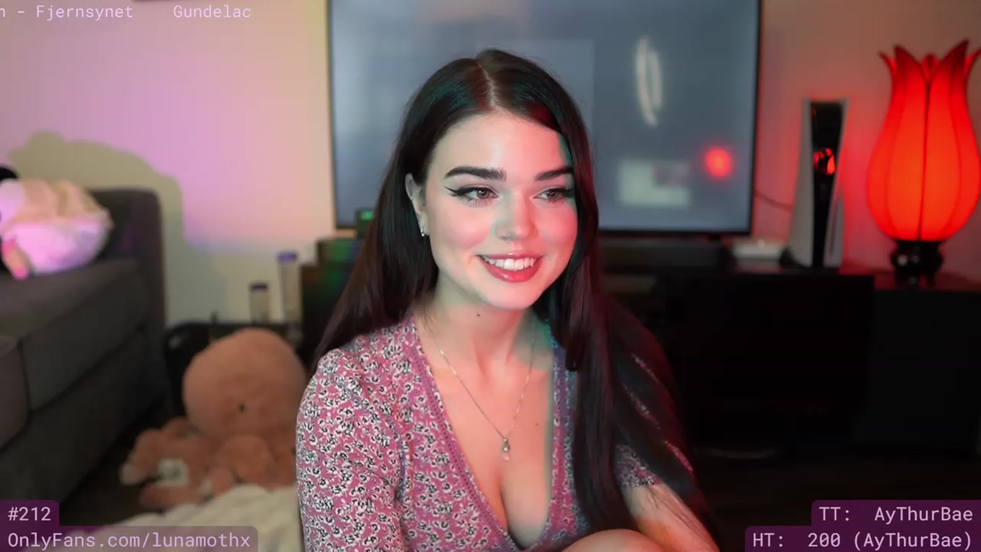 Gallery image thumbnail from Wizard's myfreecams stream on, 04/28/2023, 07:11 image 3 of 20