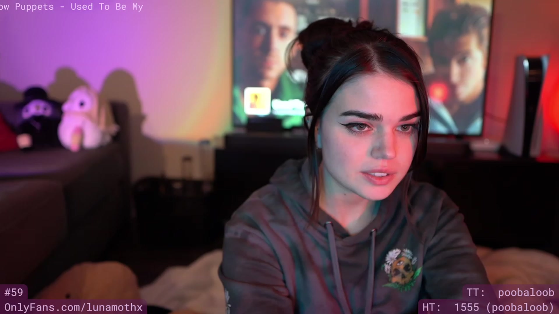 Gallery image thumbnail from Wizard's myfreecams stream on, 05/01/2023, 08:15 image 1 of 20