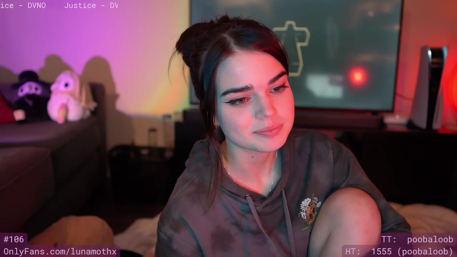 Gallery image thumbnail from Wizard's myfreecams stream on, 05/01/2023, 08:15 image 6 of 20