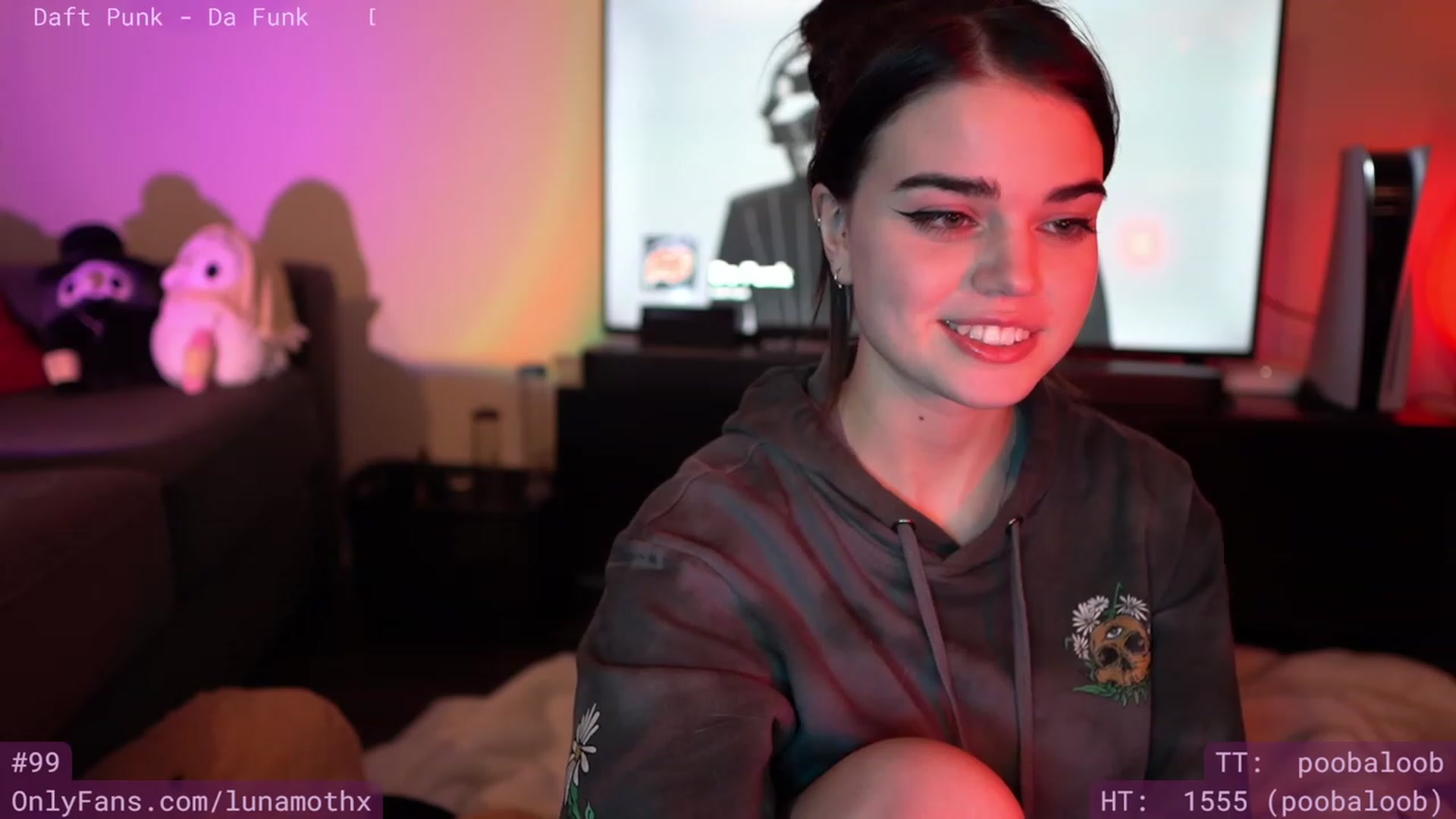 Gallery image thumbnail from Wizard's myfreecams stream on, 05/01/2023, 08:15 image 15 of 20