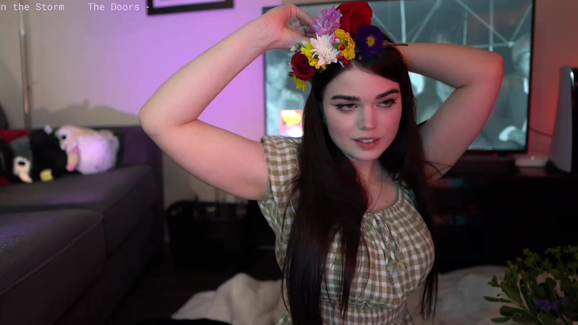 Gallery image thumbnail from Wizard's myfreecams stream on, 05/03/2023, 07:45 image 11 of 20