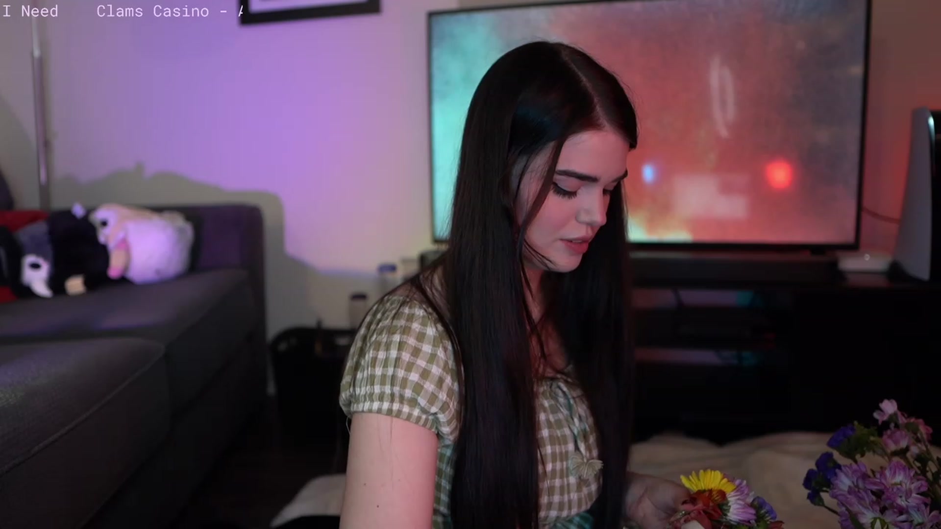 Gallery image thumbnail from Wizard's myfreecams stream on, 05/03/2023, 07:45 image 15 of 20