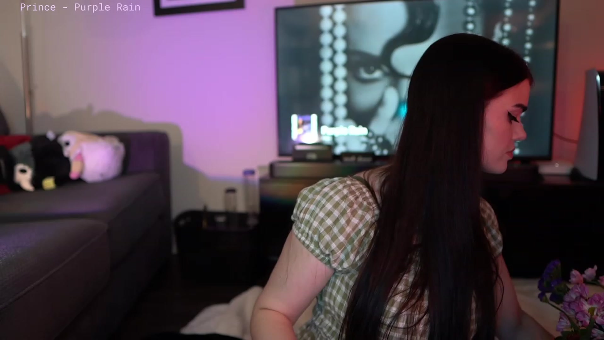 Gallery image thumbnail from Wizard's myfreecams stream on, 05/03/2023, 07:45 image 9 of 20