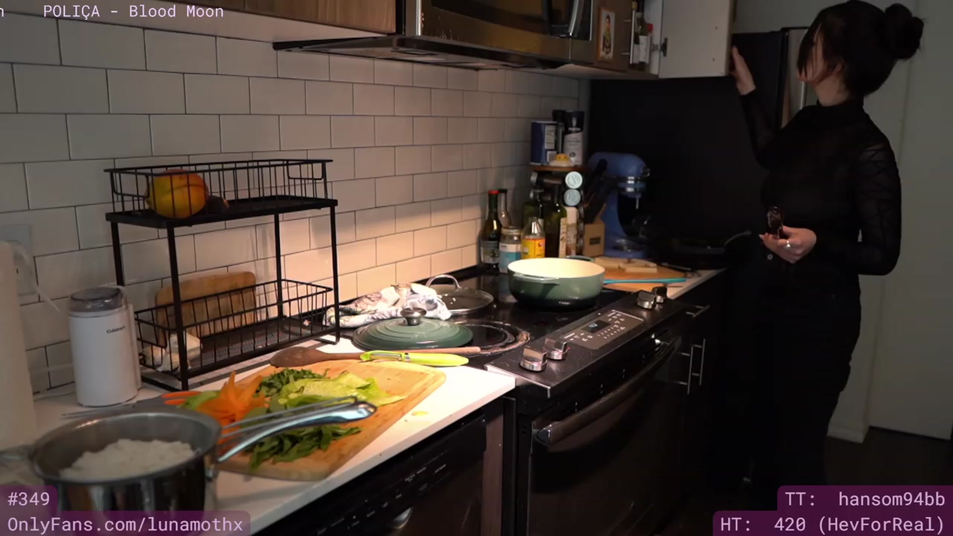 Gallery image thumbnail from Wizard's myfreecams stream on, 05/10/2023, 08:29 image 8 of 20