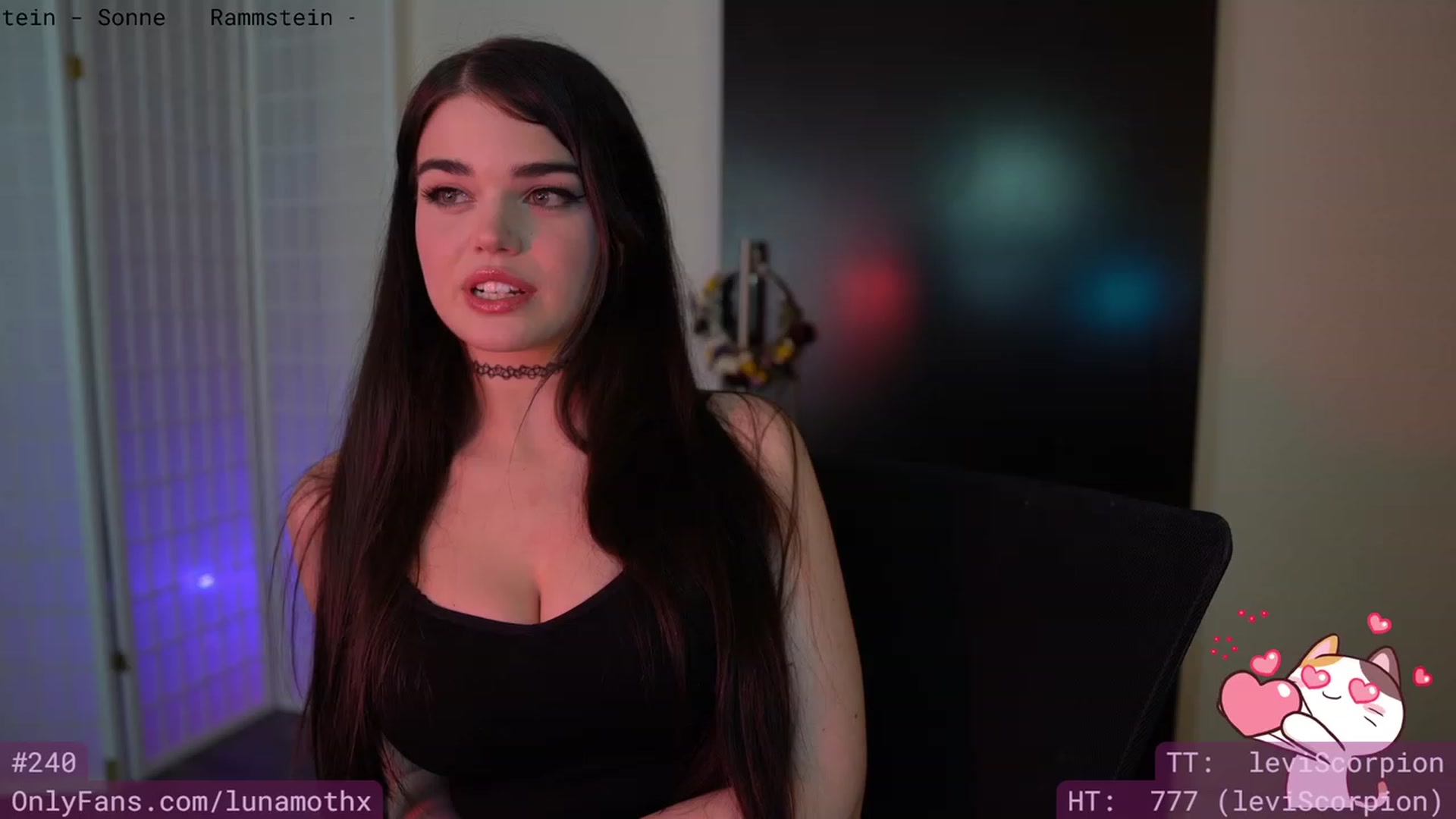Gallery image thumbnail from Wizard's myfreecams stream on, 05/13/2023, 09:14 image 6 of 20