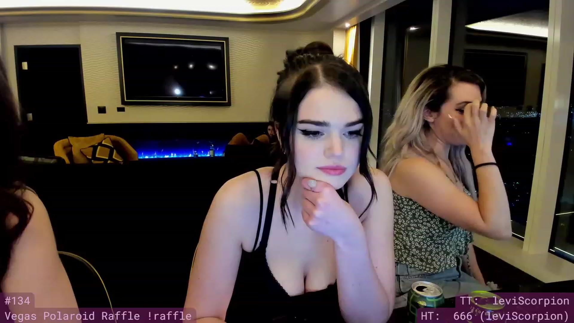 Gallery image thumbnail from Wizard's myfreecams stream on, 05/22/2023, 08:45 image 20 of 20