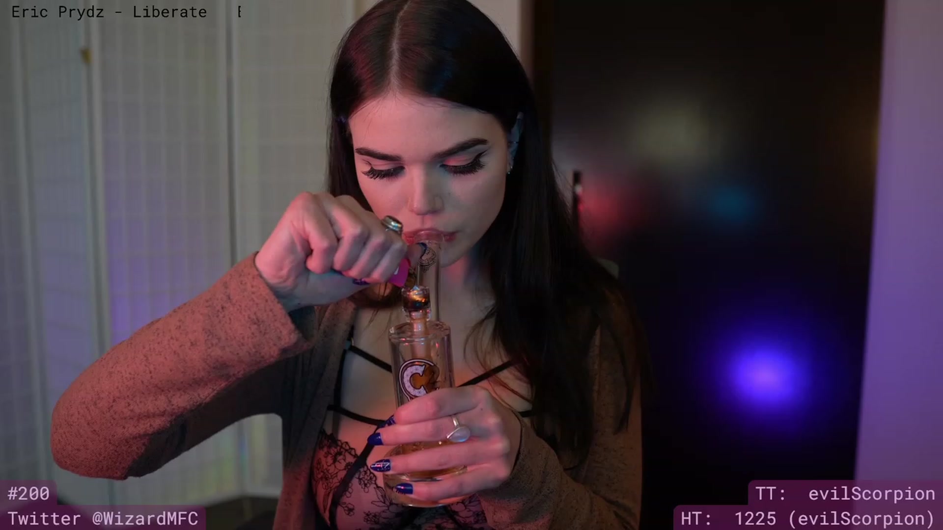 Gallery image thumbnail from Wizard's myfreecams stream on, 06/17/2023, 08:48 image 13 of 20