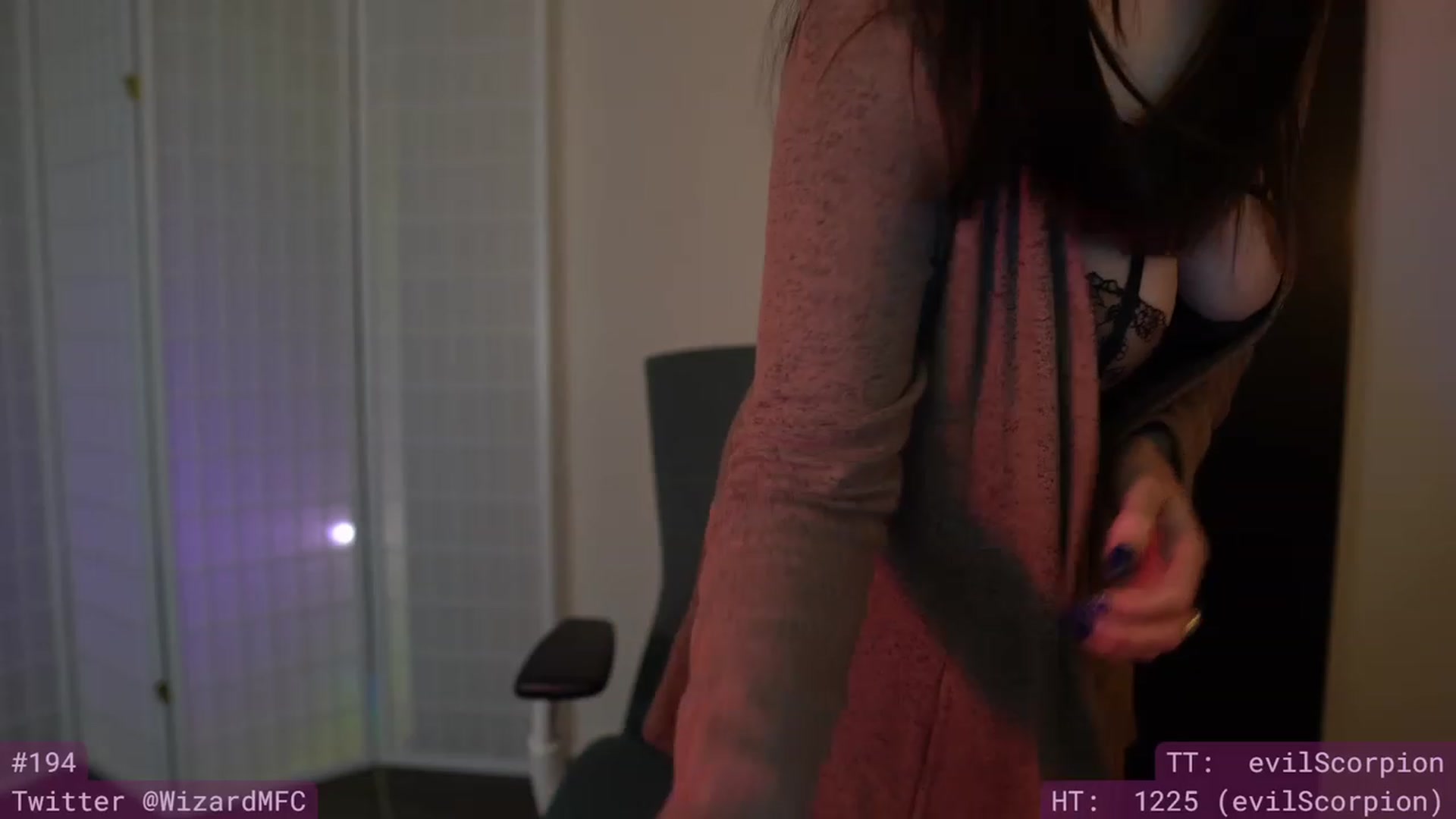 Gallery image thumbnail from Wizard's myfreecams stream on, 06/17/2023, 09:35 image 9 of 20