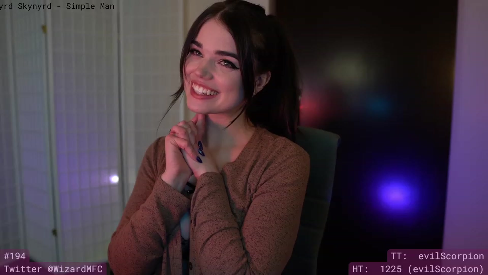 Gallery image thumbnail from Wizard's myfreecams stream on, 06/17/2023, 09:35 image 11 of 20