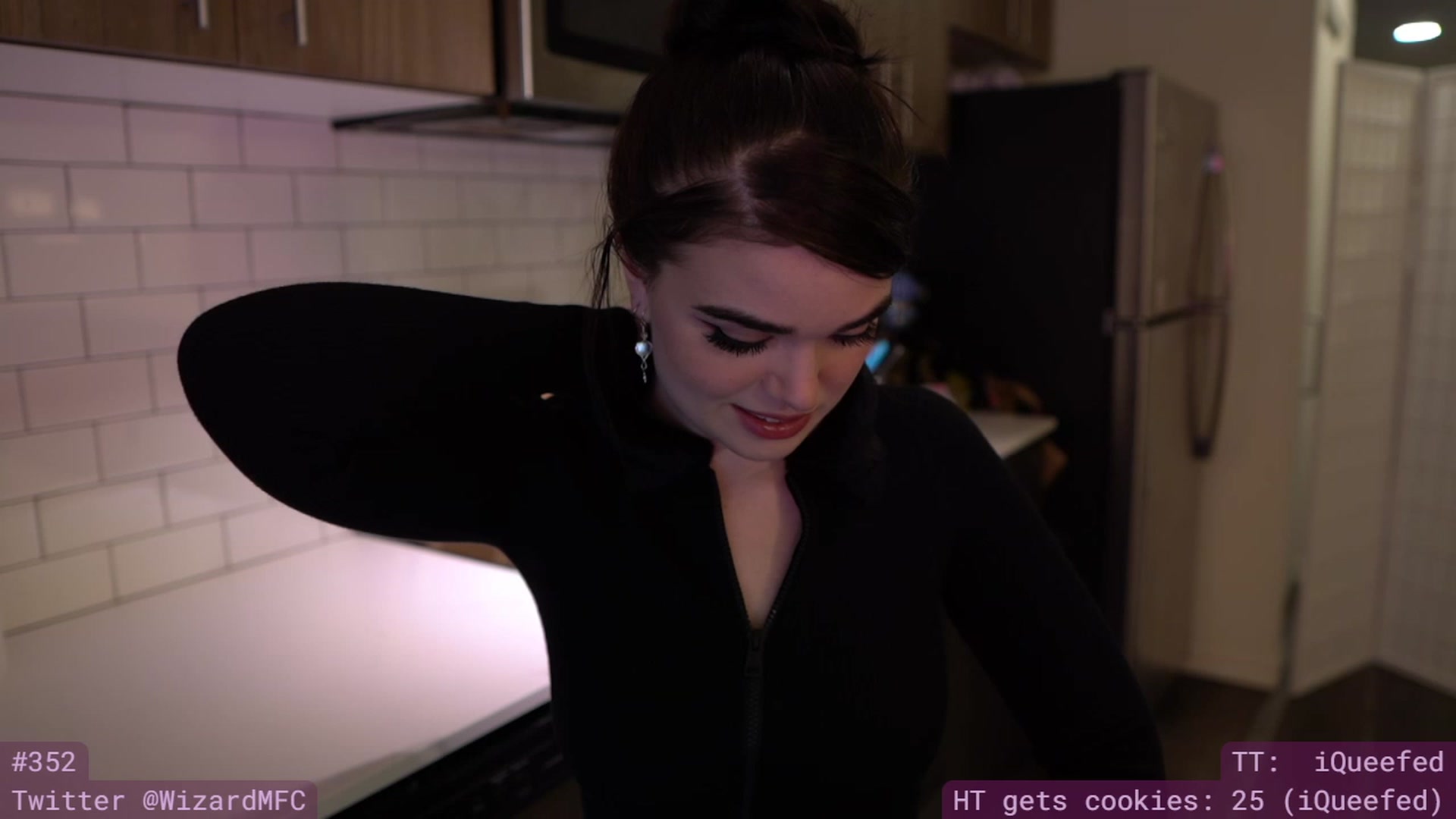 Gallery image thumbnail from Wizard's myfreecams stream on, 12/22/2023, 06:33 image 7 of 20