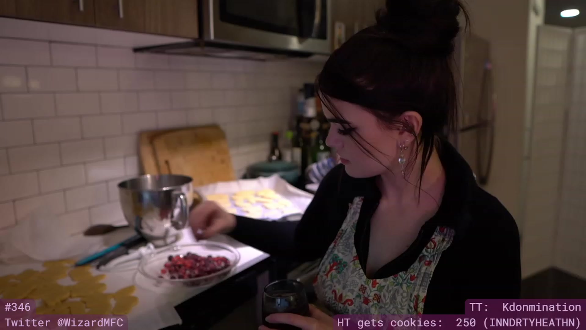 Gallery image thumbnail from Wizard's myfreecams stream on, 12/22/2023, 07:09 image 14 of 20