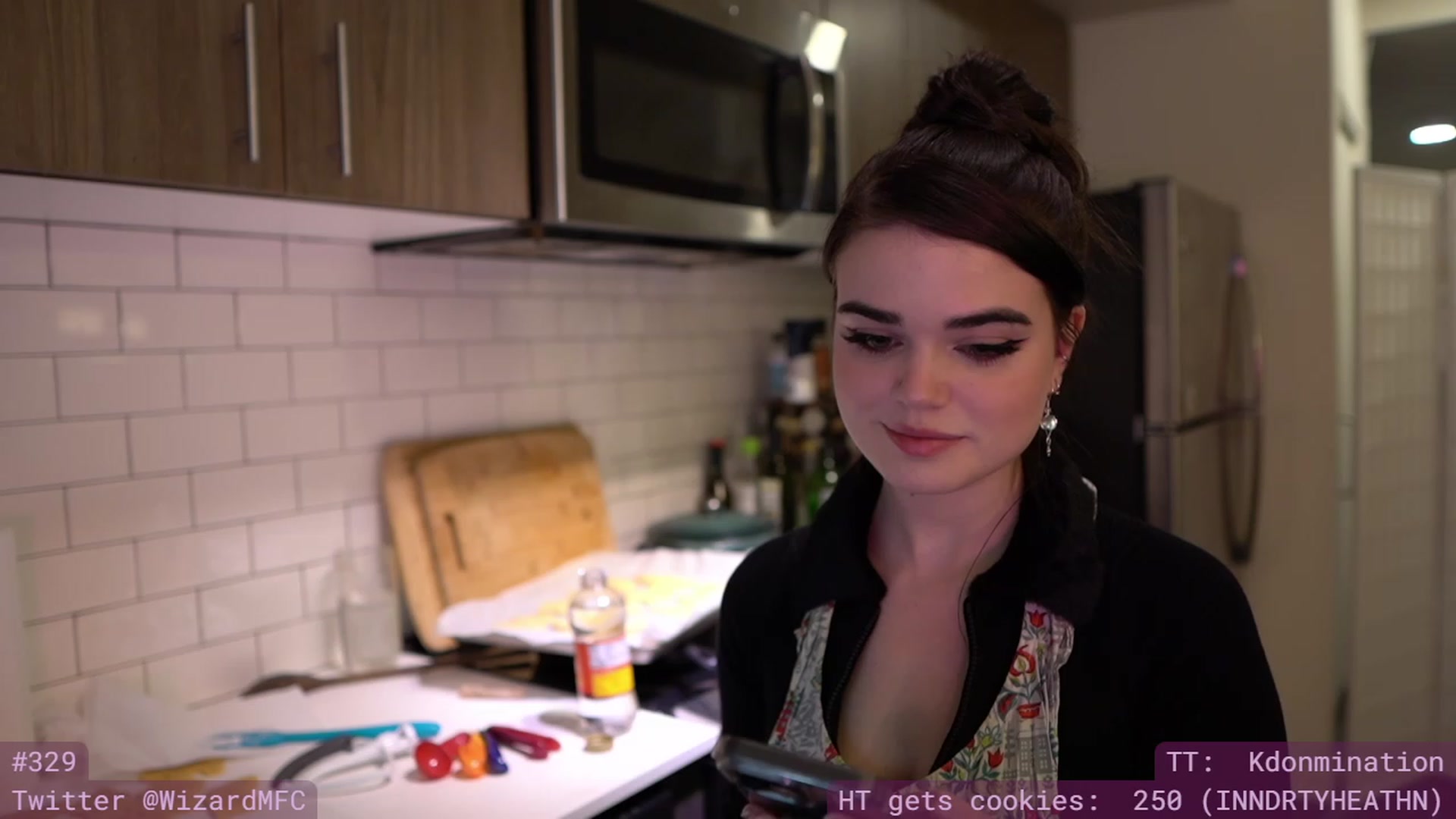 Gallery image thumbnail from Wizard's myfreecams stream on, 12/22/2023, 07:29 image 19 of 20