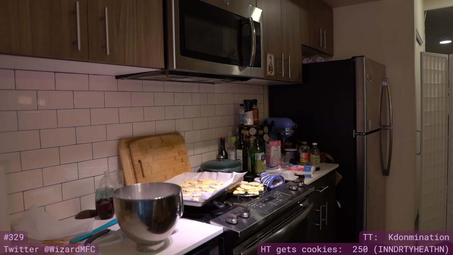 Gallery image thumbnail from Wizard's myfreecams stream on, 12/22/2023, 07:29 image 11 of 20