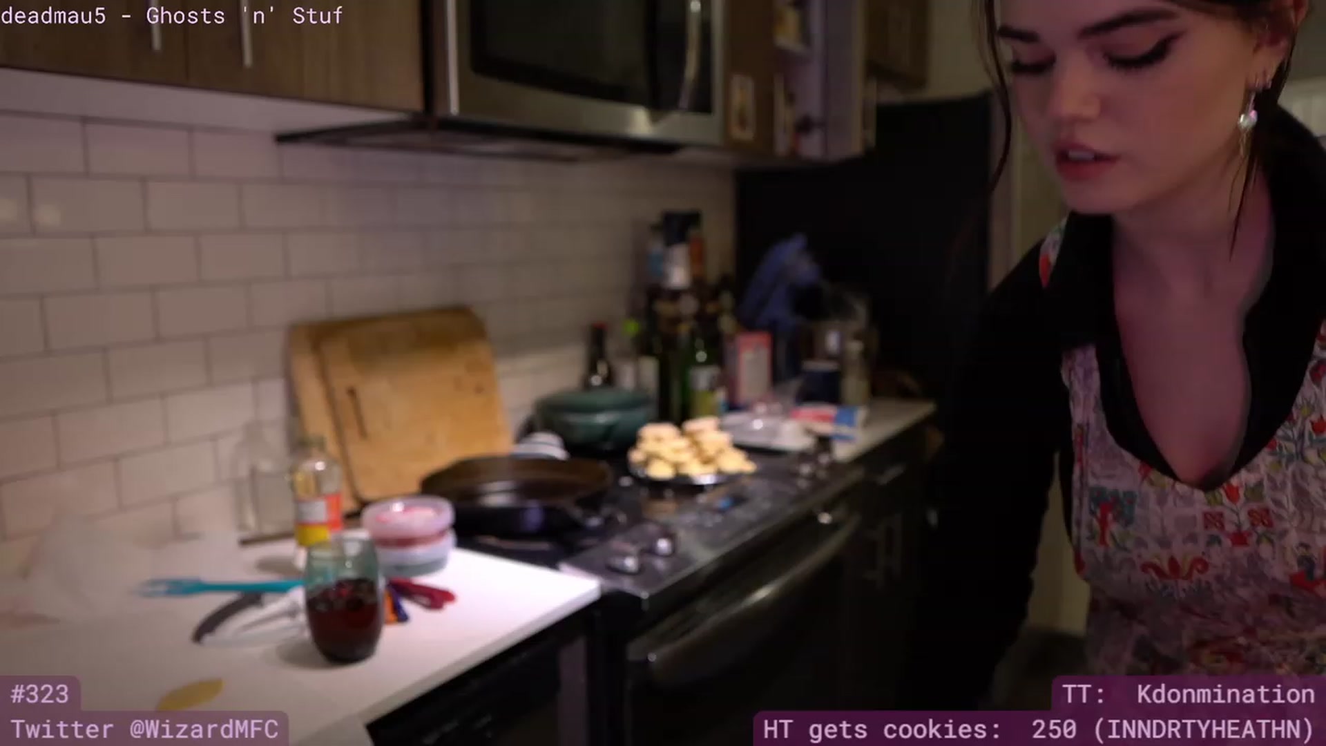 Gallery image thumbnail from Wizard's myfreecams stream on, 12/22/2023, 11:15 image 1 of 20