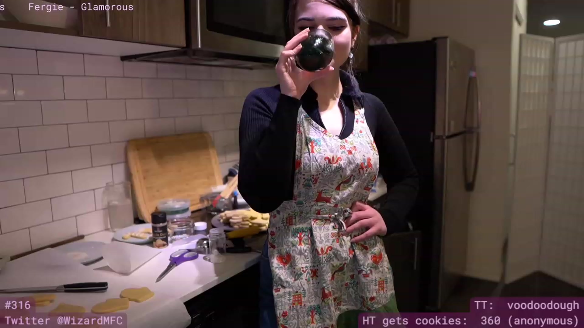 Gallery image thumbnail from Wizard's myfreecams stream on, 12/22/2023, 11:15 image 7 of 20