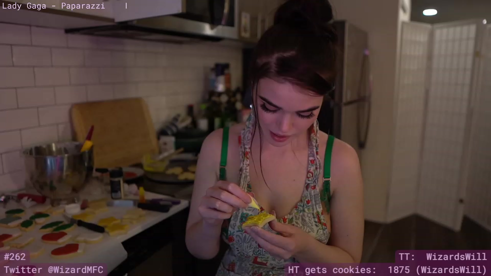 Gallery image thumbnail from Wizard's myfreecams stream on, 12/22/2023, 13:29 image 6 of 20