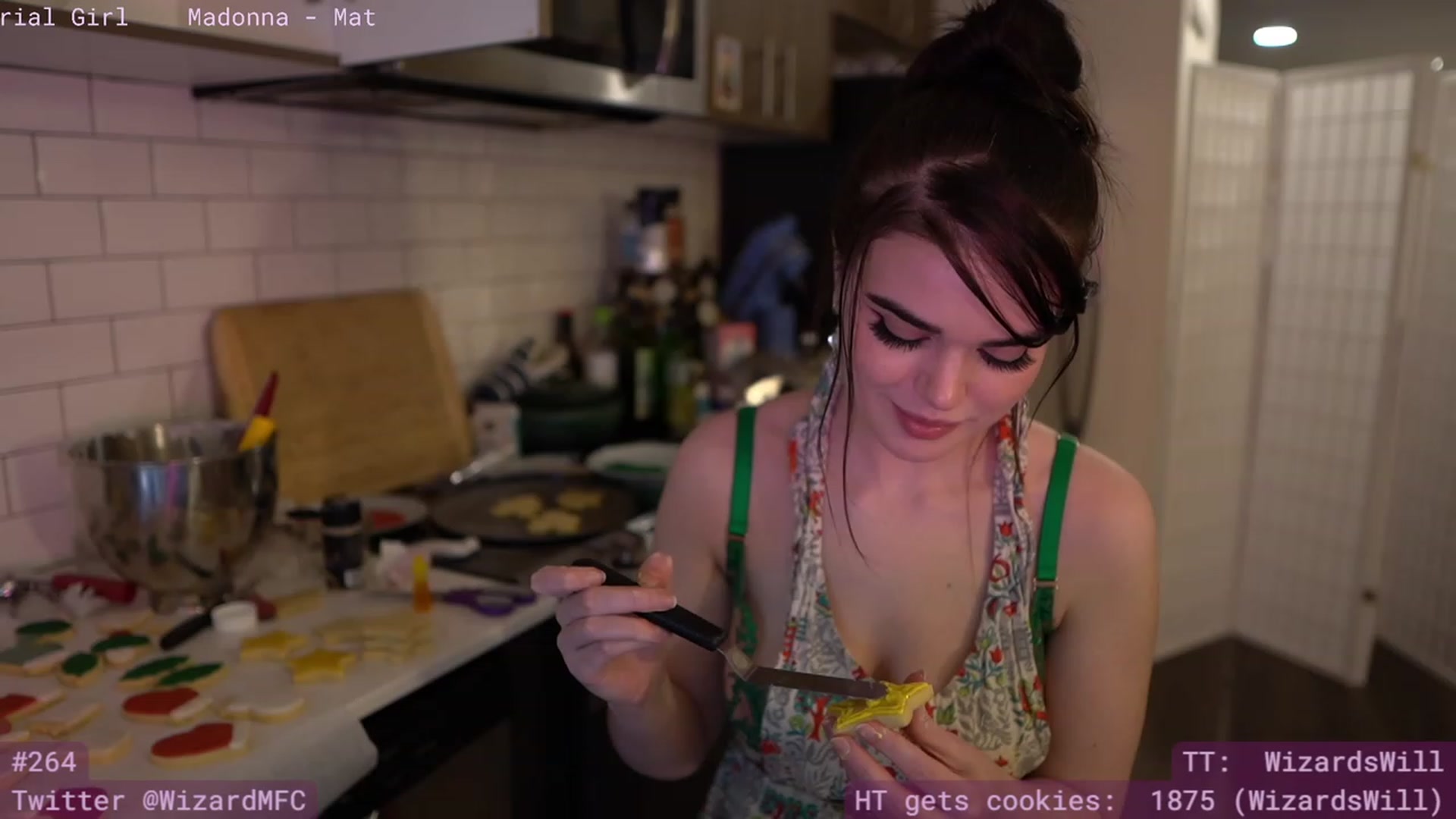 Gallery image thumbnail from Wizard's myfreecams stream on, 12/22/2023, 13:29 image 2 of 20