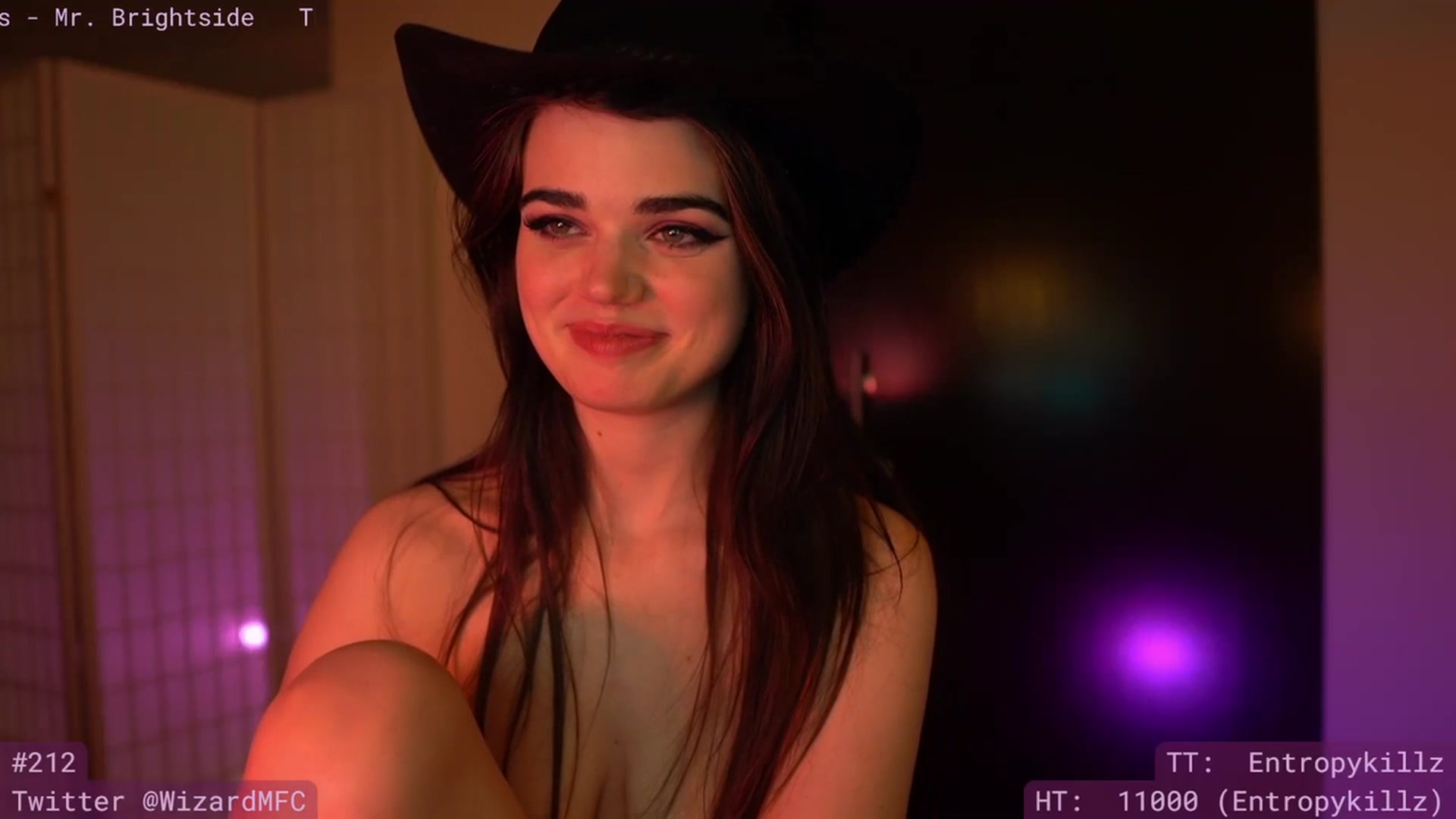 Gallery image thumbnail from Wizard's myfreecams stream on, 04/06/2024, 12:27 image 13 of 20