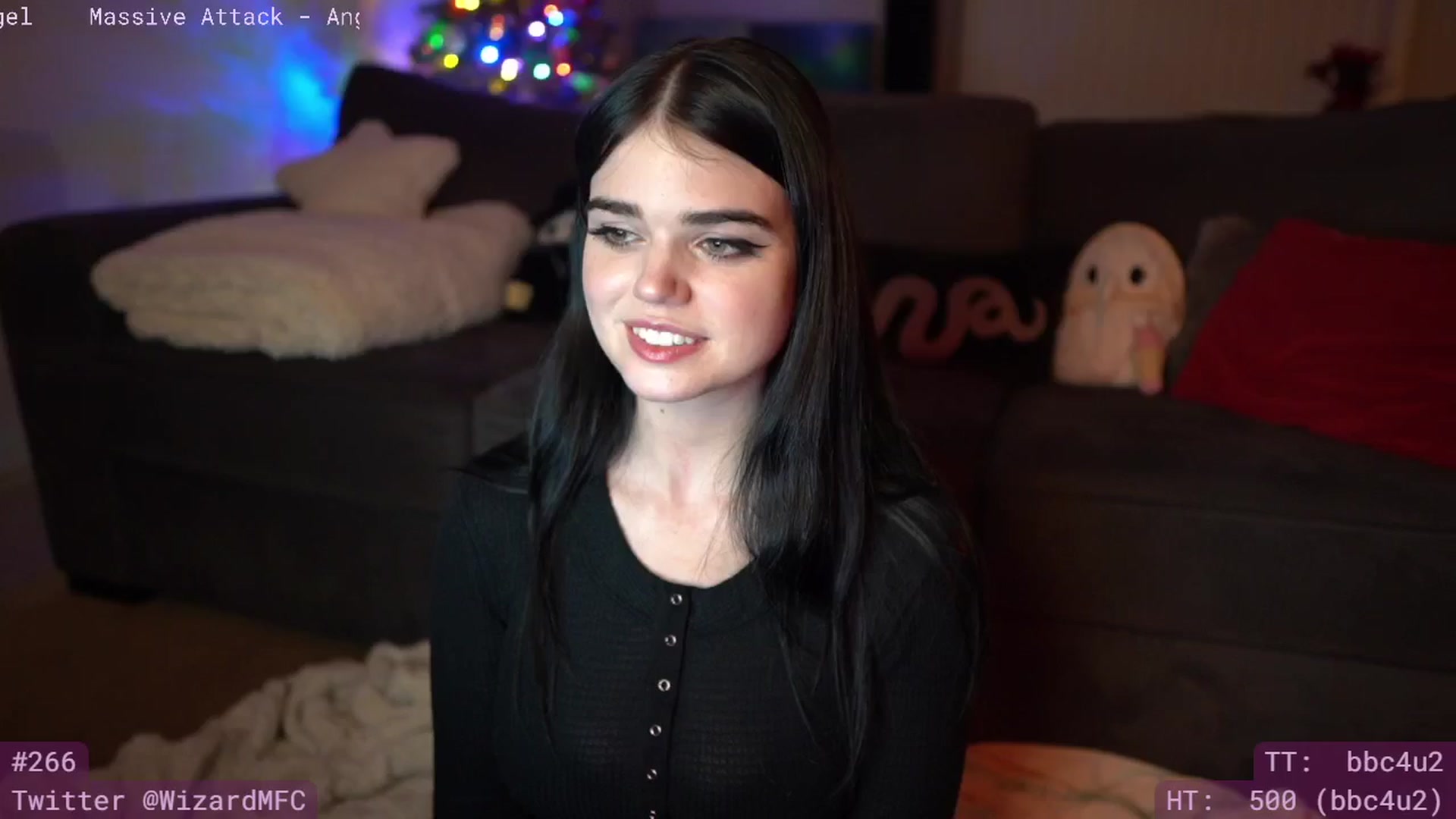 Gallery image thumbnail from Wizard's myfreecams stream on, 12/18/2024, 07:57 image 19 of 20